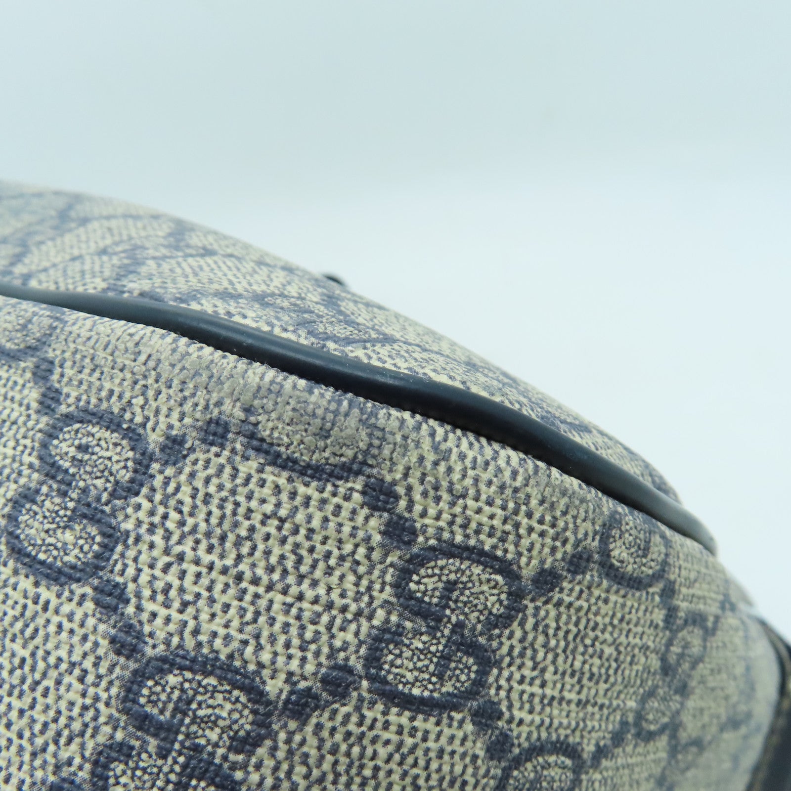 GUCCI coated canvas Shoulder Bag silver buckle shoulder bag blue
