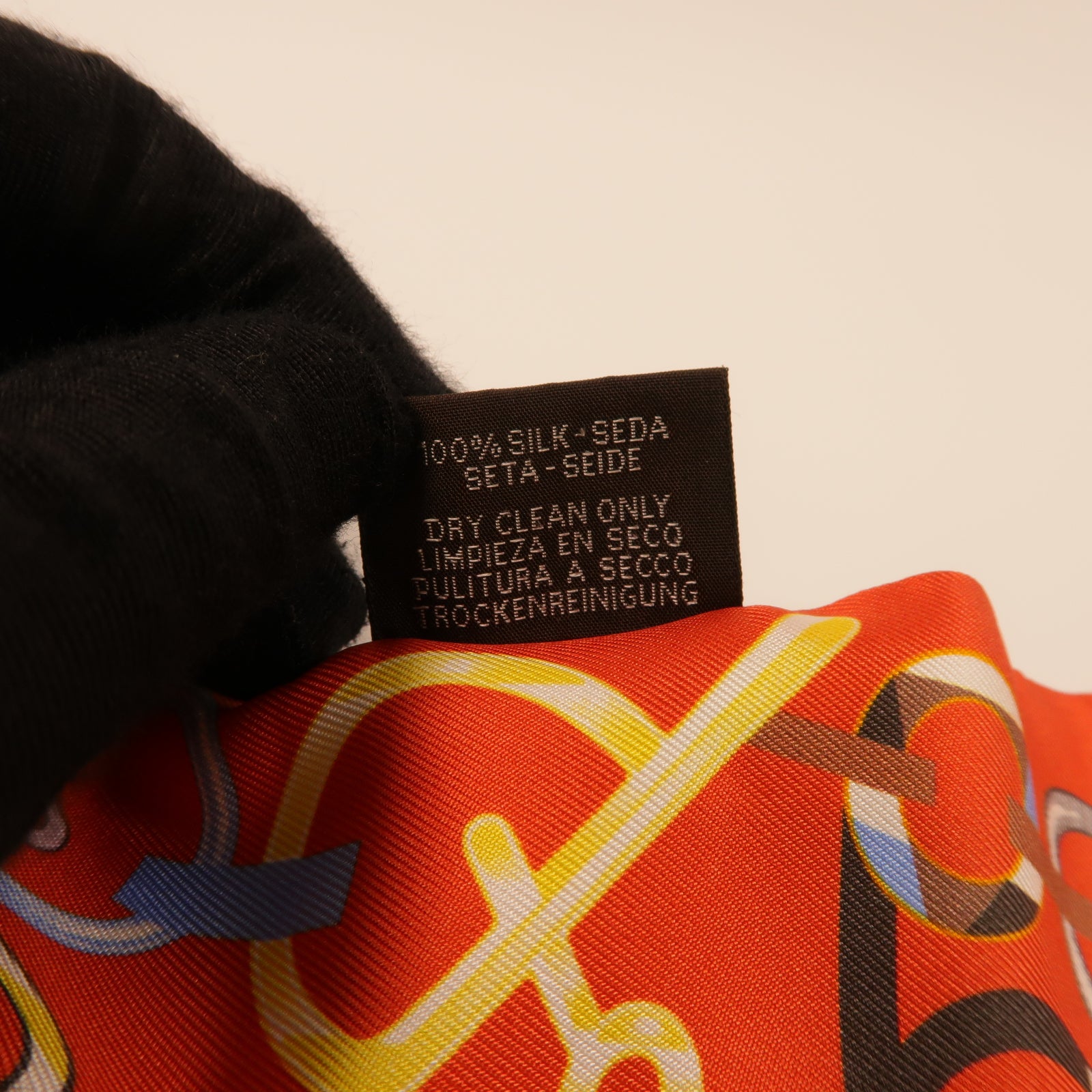 HERMES 絲質Twilly絲巾橙色/米色