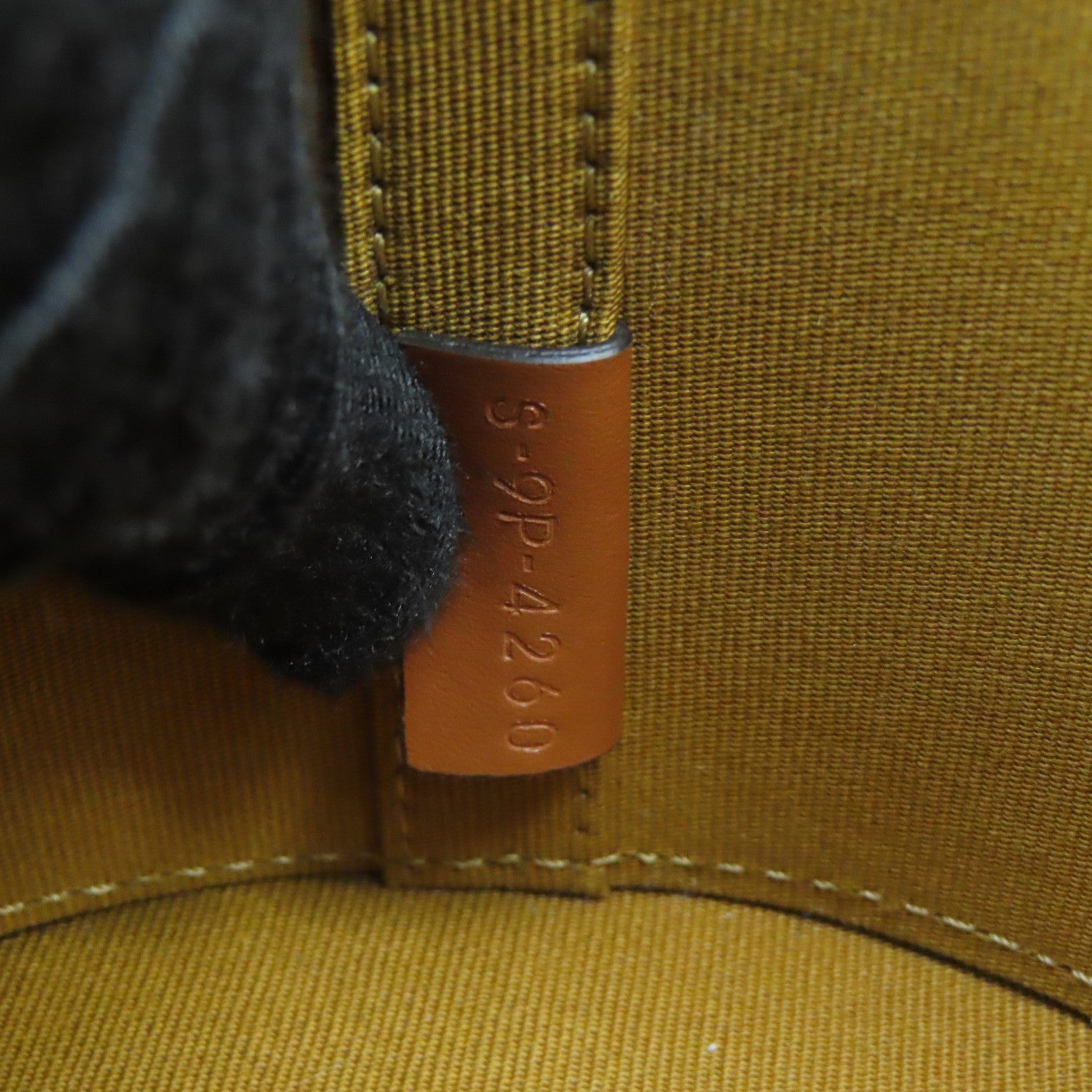CELINE 涂层帆布Shoulder Bag金扣肩背袋啡色