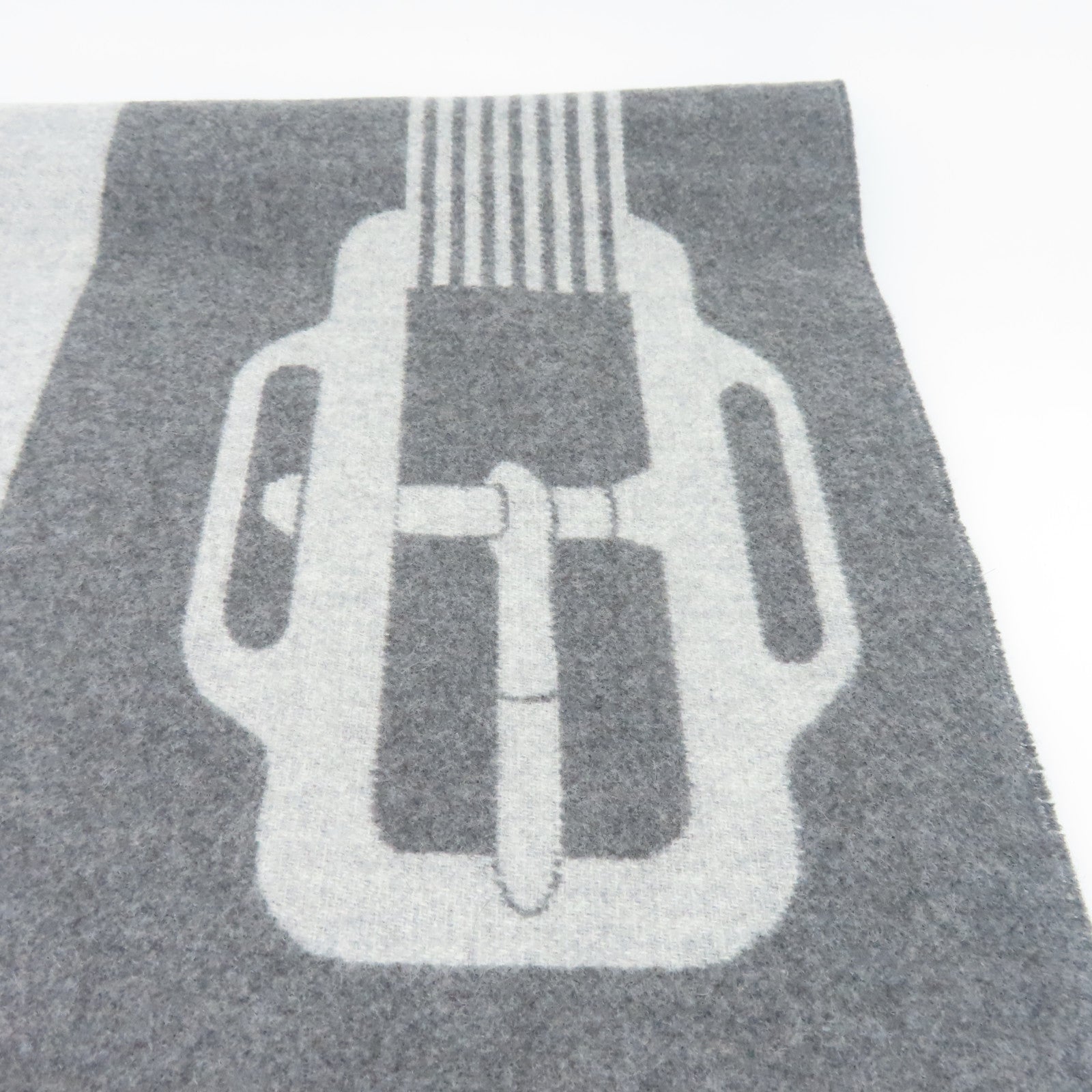 HERMES 【激減優惠】羊絨Scarf圍巾灰色