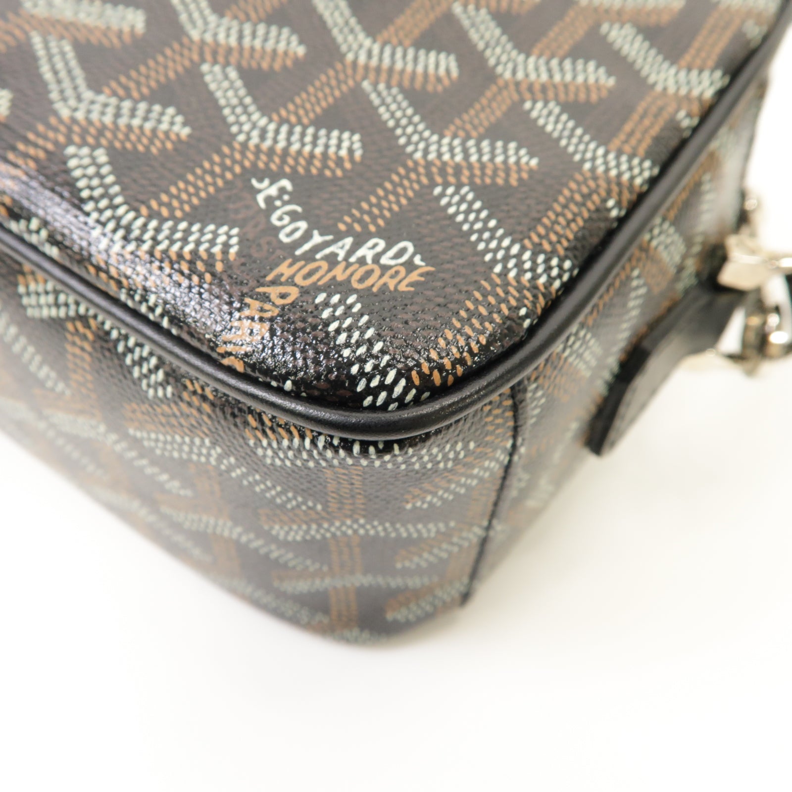 GOYARD 塗層帆布Cap Vert PM銀扣肩背袋黒色/棕色