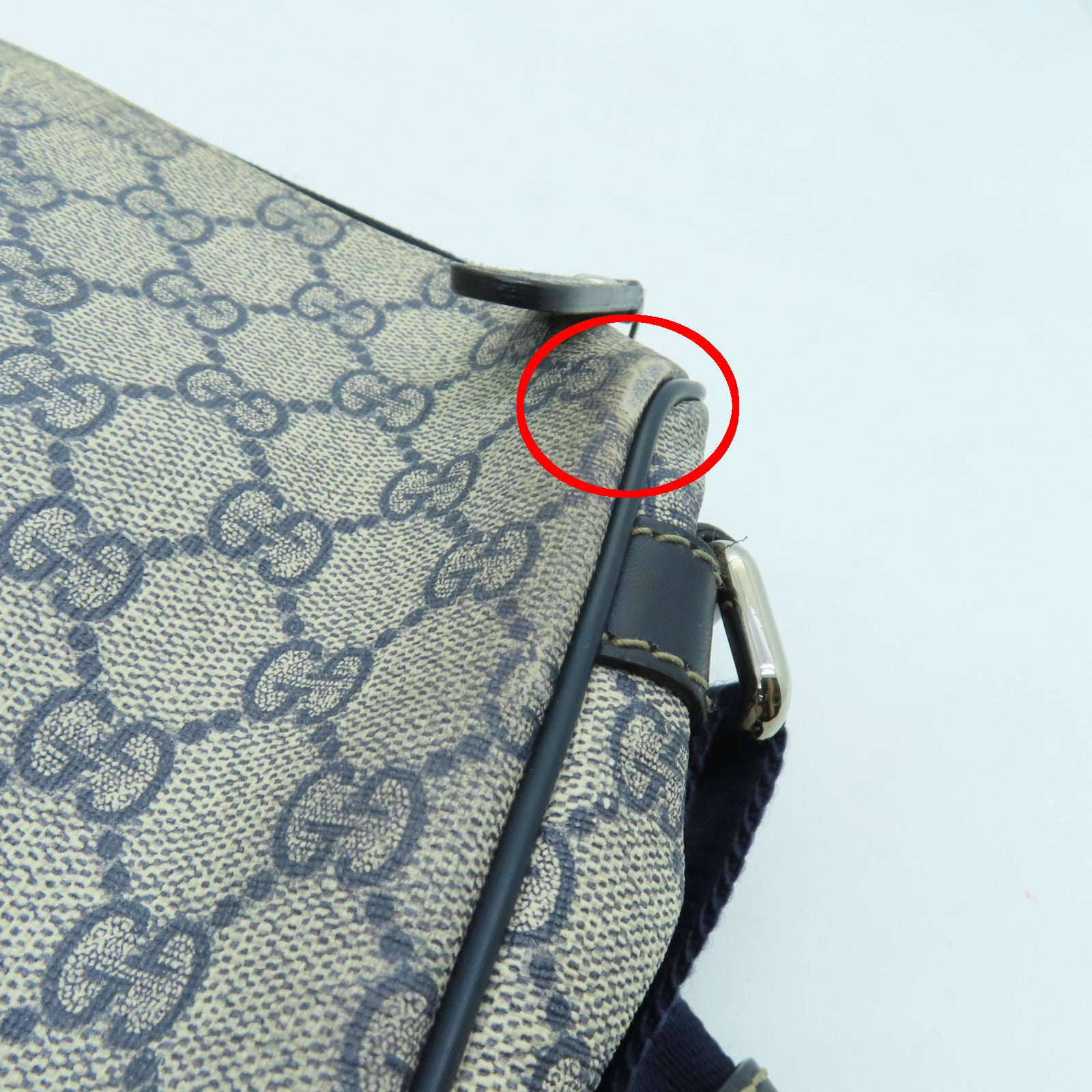 GUCCI coated canvas Shoulder Bag silver buckle shoulder bag blue