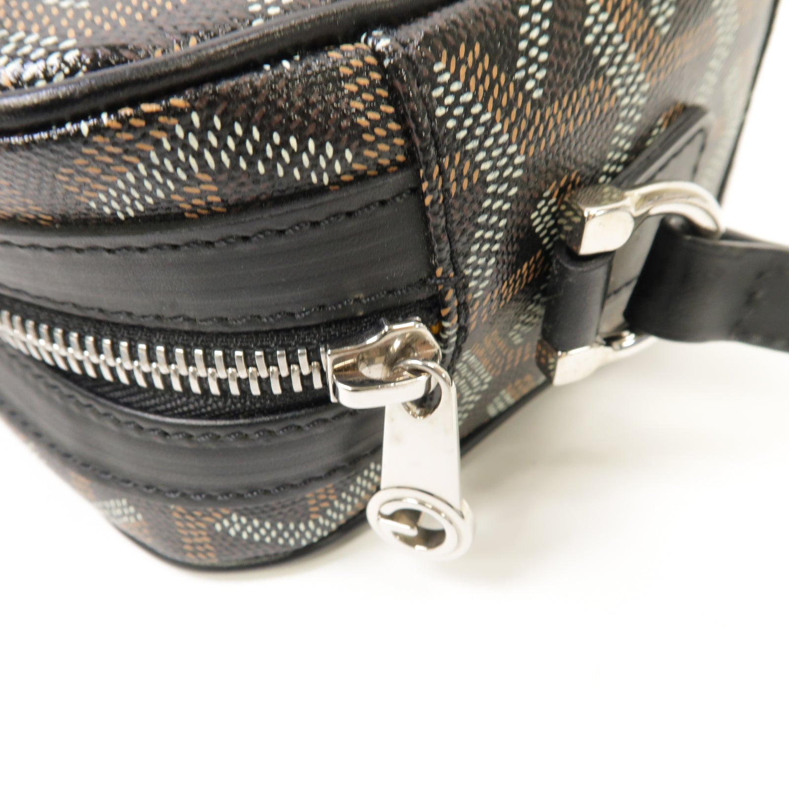 GOYARD 塗層帆布Cap Vert PM銀扣肩背袋黒色/棕色