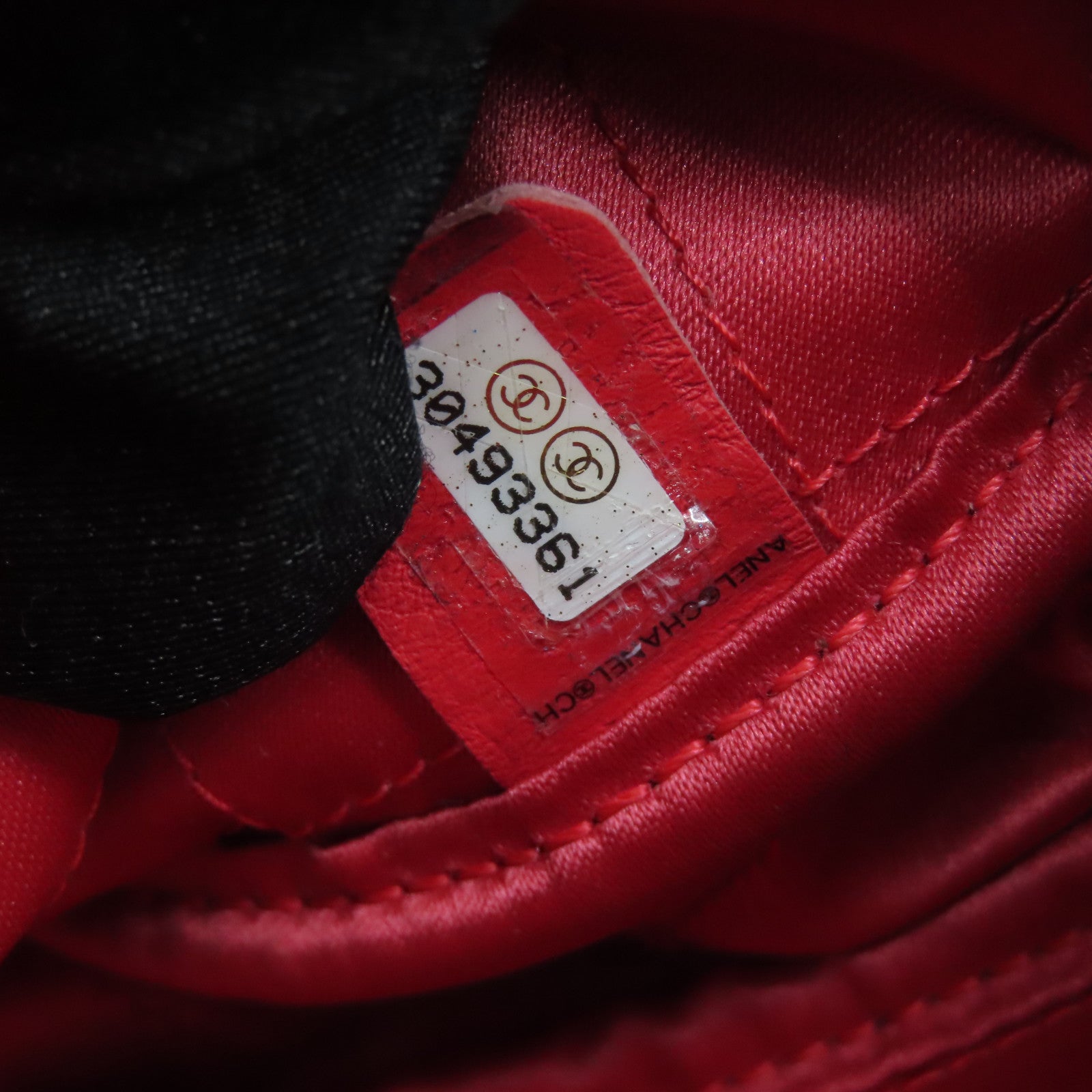 CHANEL 【激减优惠】菱格羊皮皮革Chain Shoulder Bag金扣链带肩背袋黑色