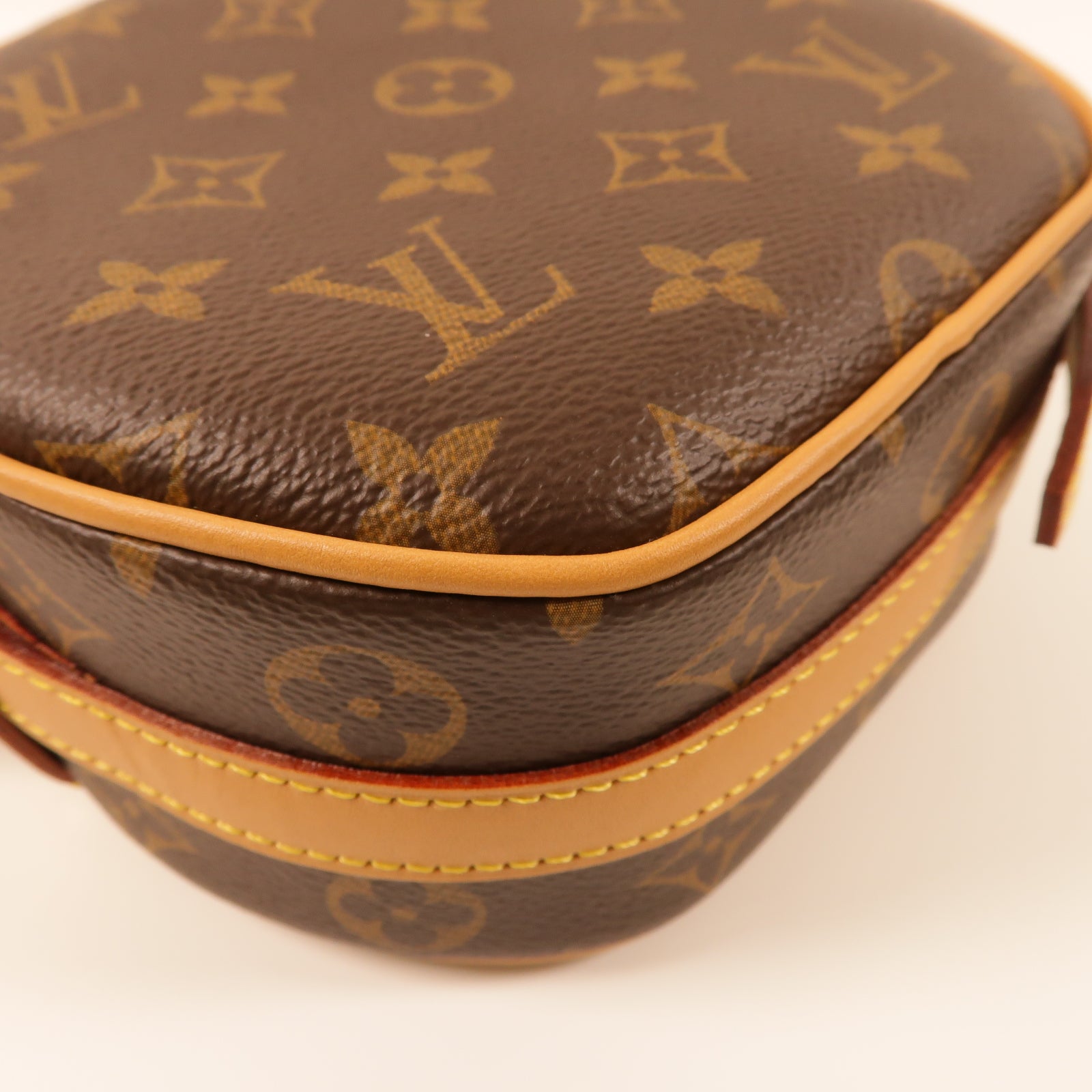 LOUIS VUITTON Monogram Botic Chapeau Souple PM金扣肩背袋啡色