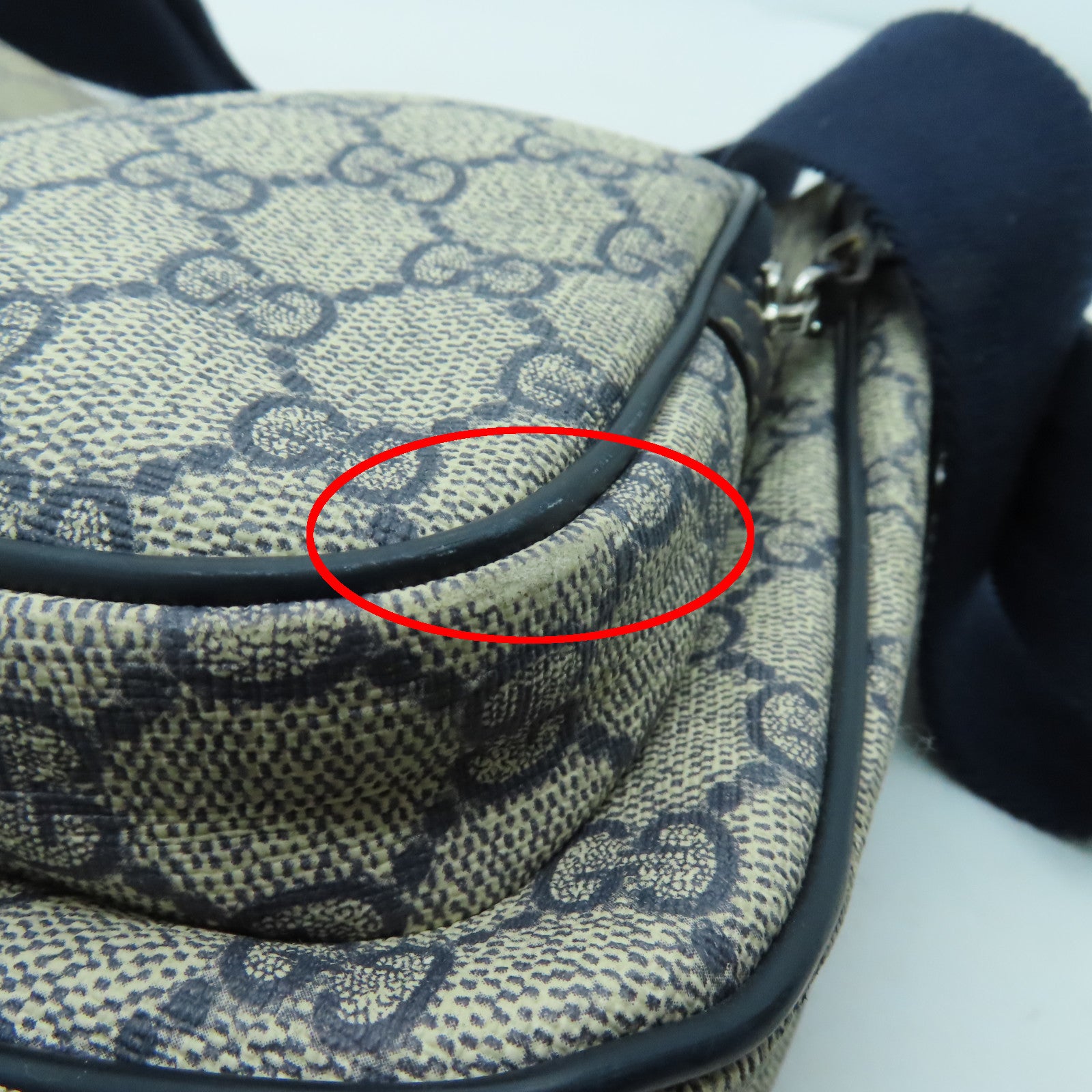 GUCCI coated canvas Shoulder Bag silver buckle shoulder bag blue