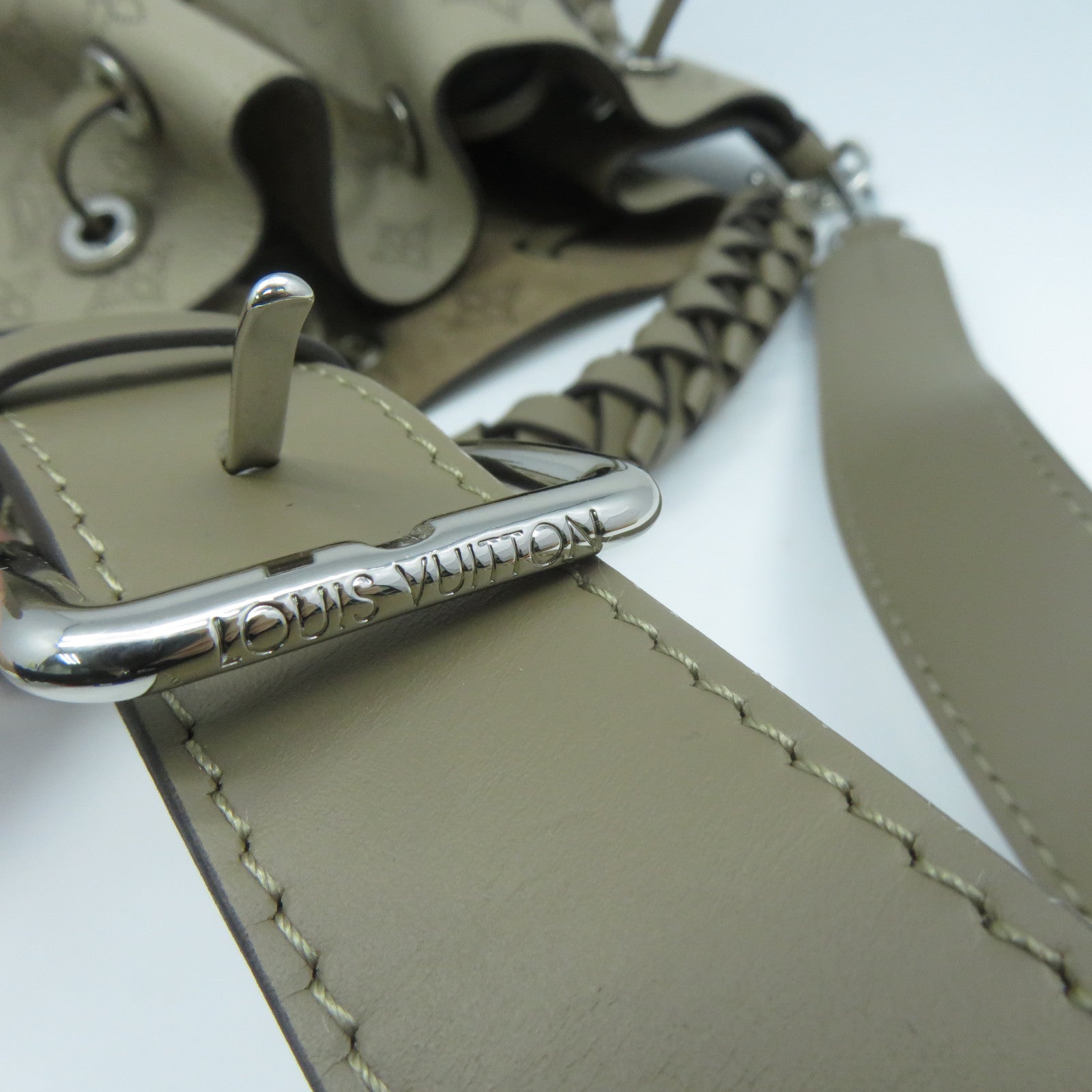 LOUIS VUITTON Mahina Muria銀扣手挽肩背兩用袋Galet卵石色