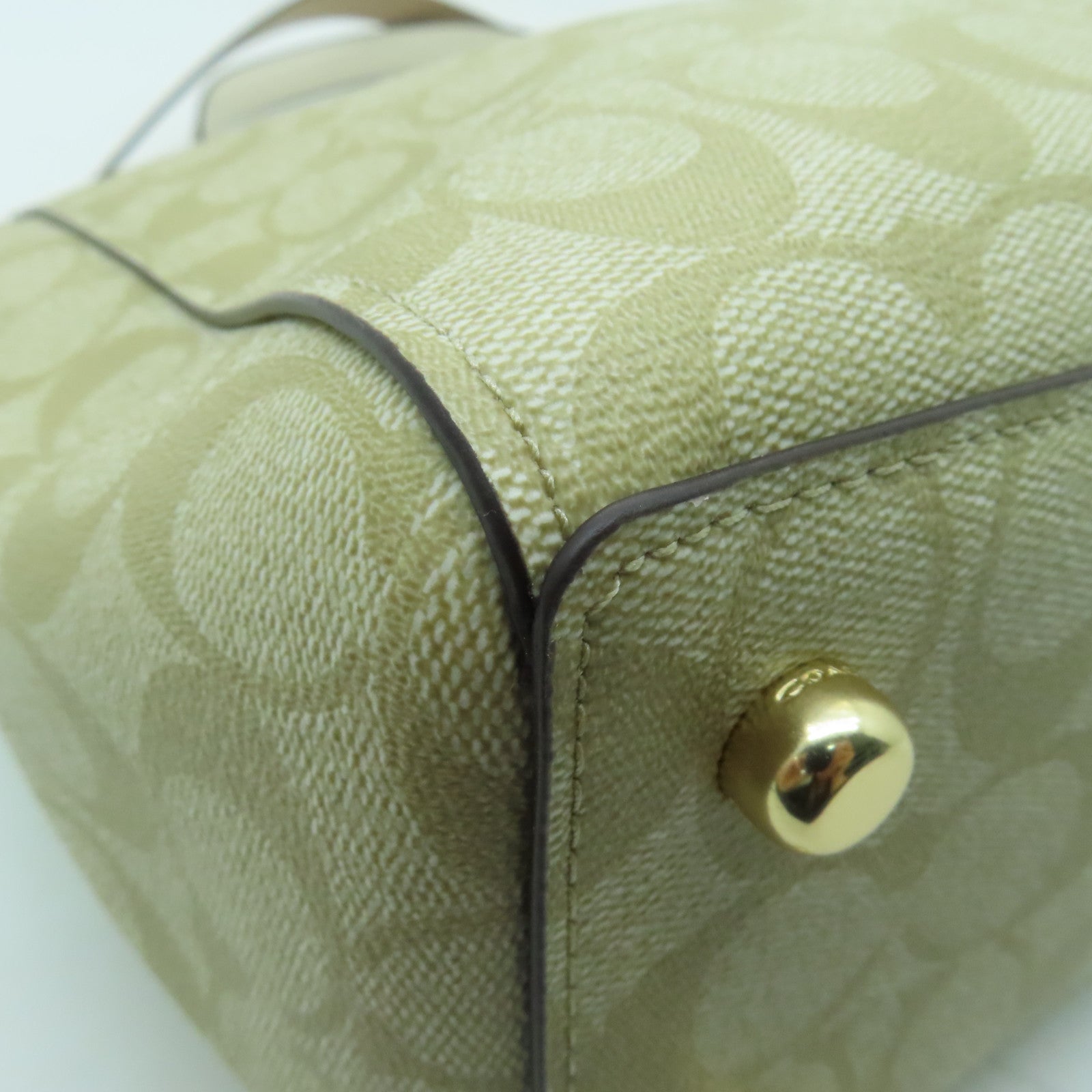 COACH Coated Canvas Cammie Chain Tote Gold Buckle Handle Bag Beige/White