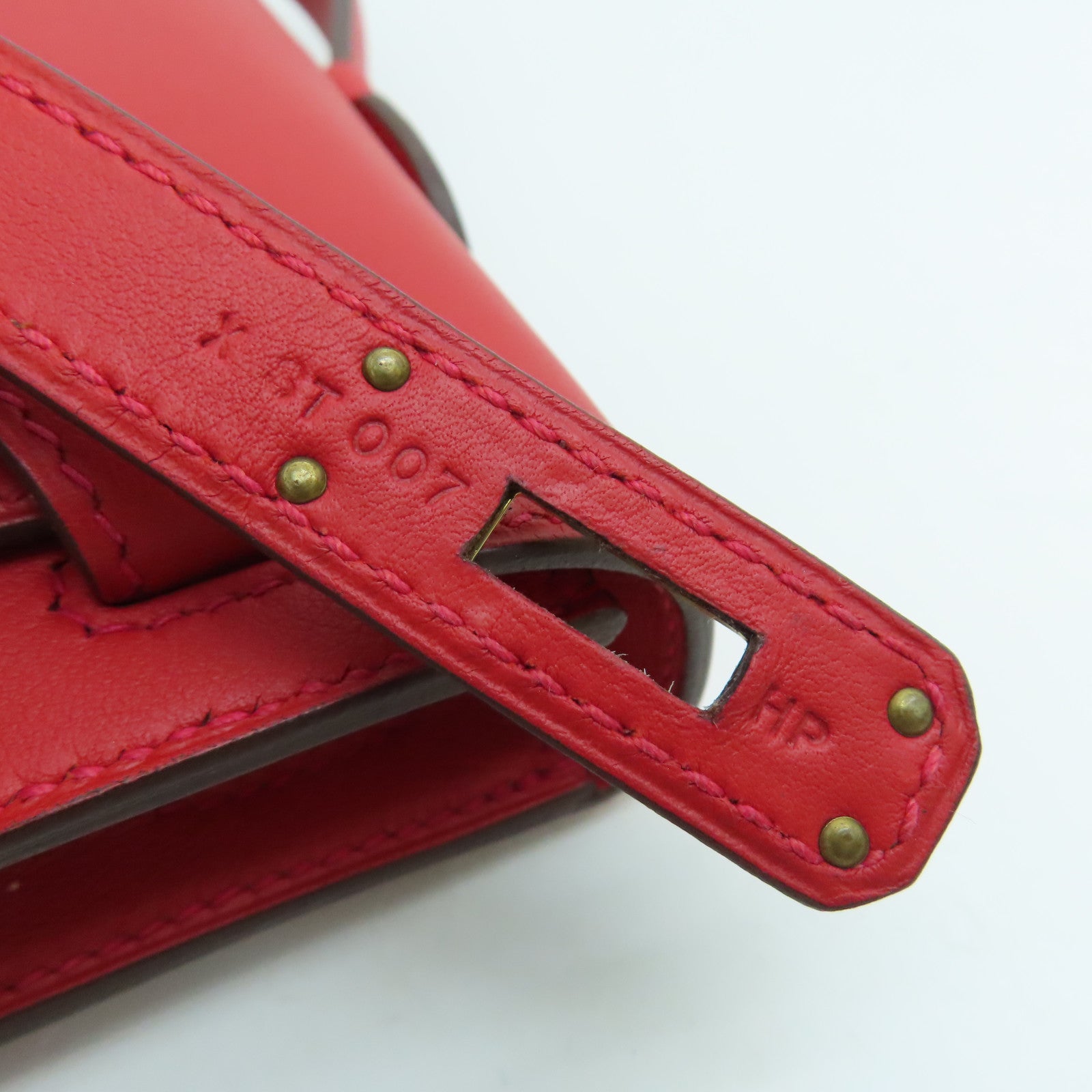 HERMES Swift皮革Kelly Cut金扣手挽袋红色