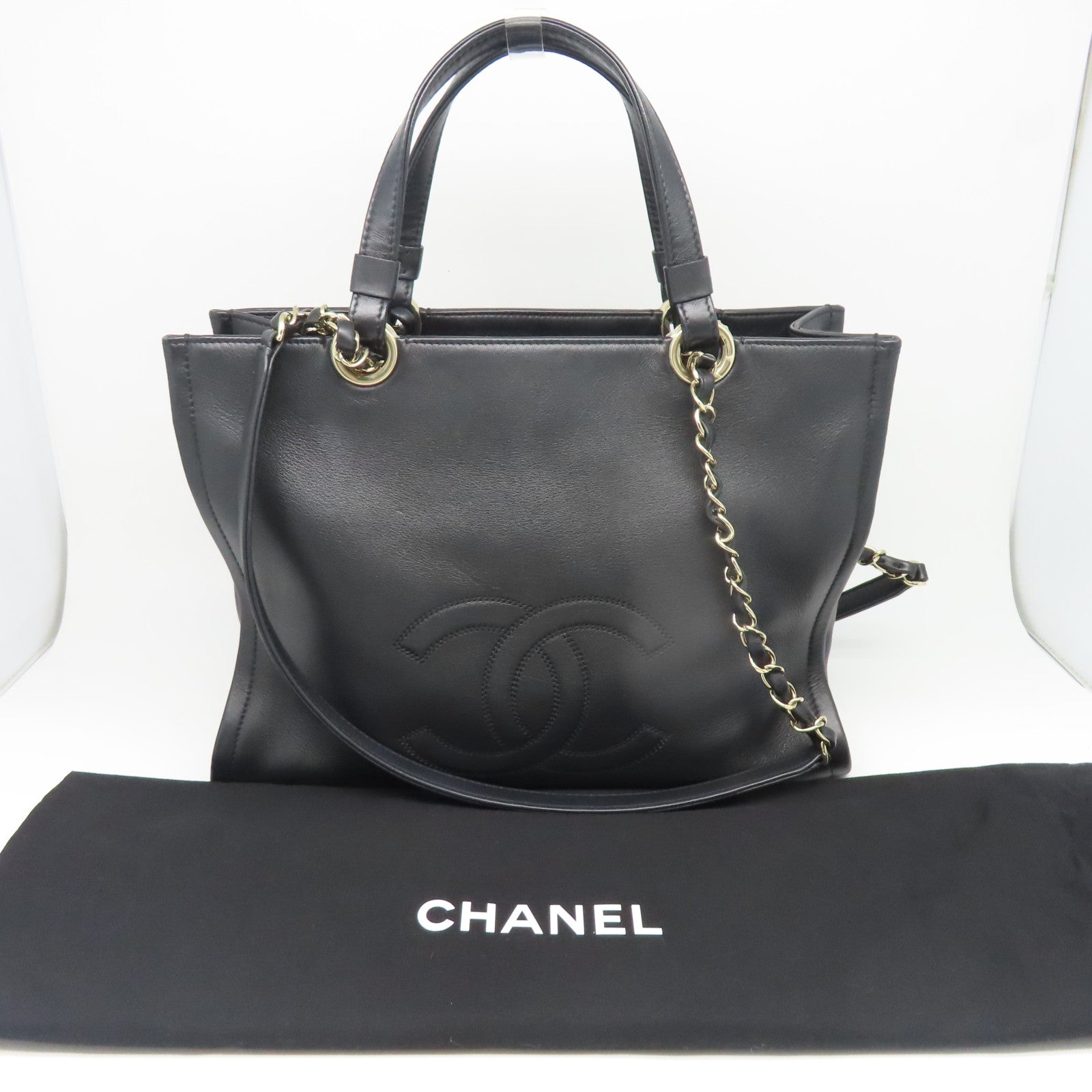 CHANEL 羊皮皮革Totebag金扣链带手挽肩背两用袋黑色