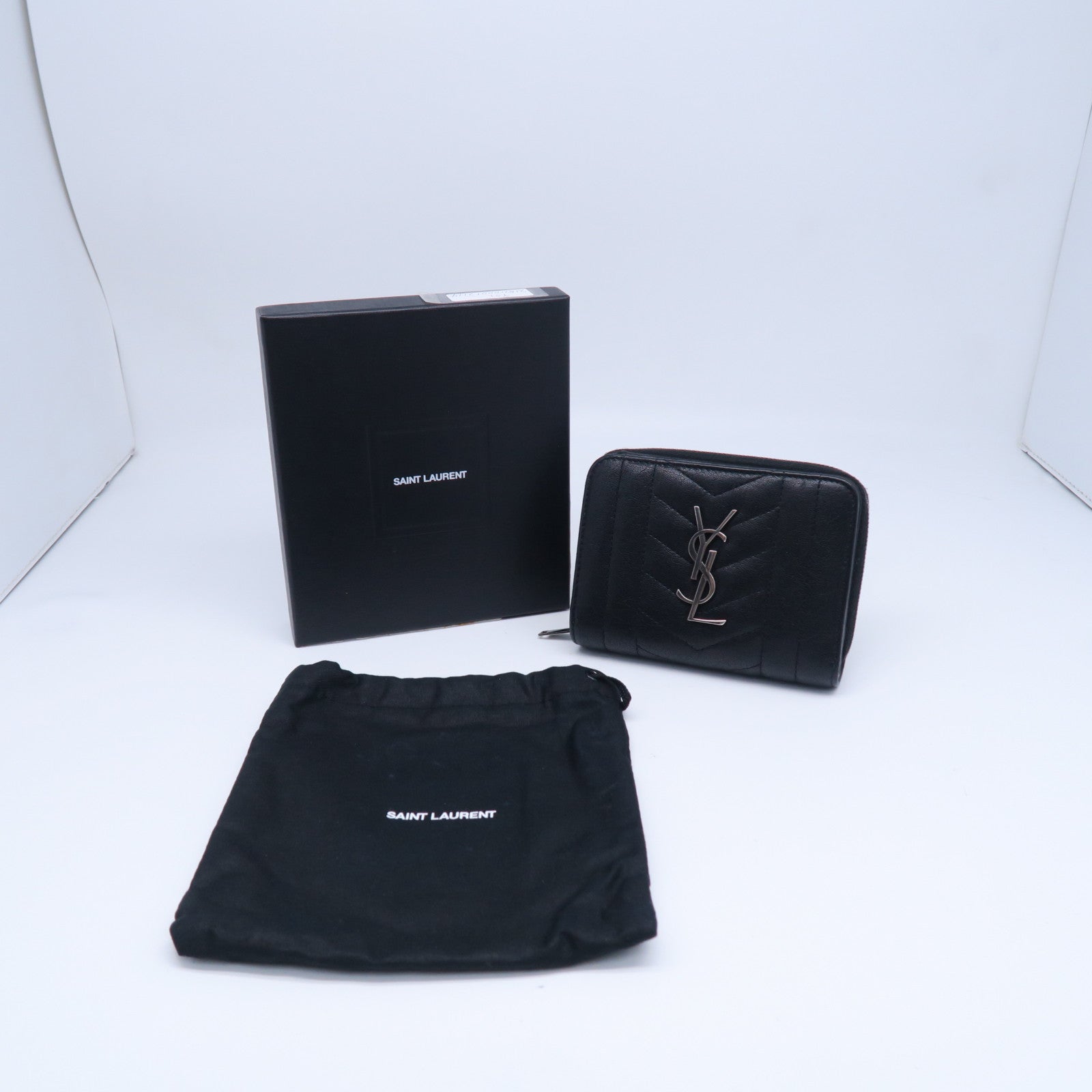 YVES SAINT LAURENT 牛皮皮革Wallet銀扣錢包黑色