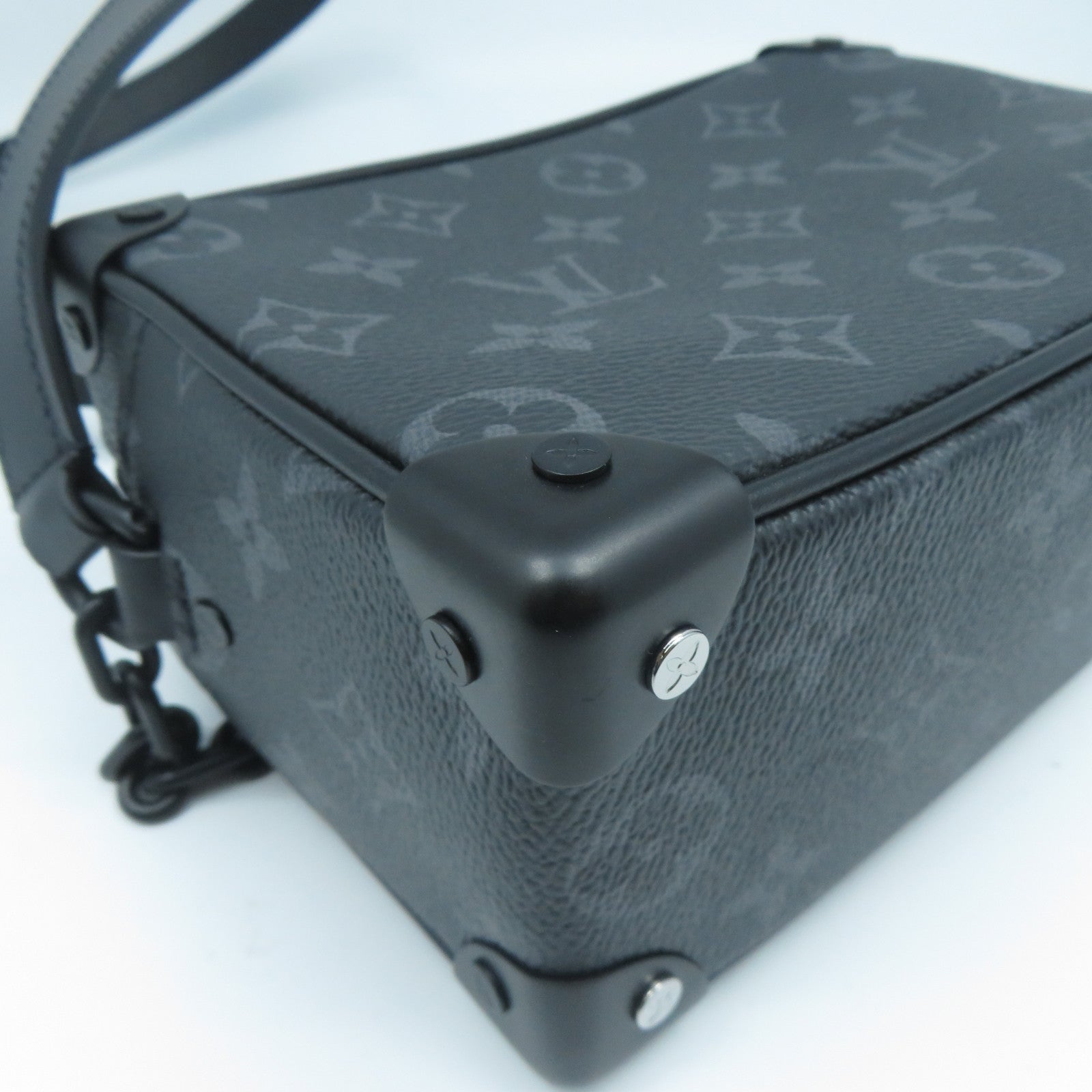 LOUIS VUITTON Monogram Eclipse Mini Soft Trunk銀扣肩背袋黑色