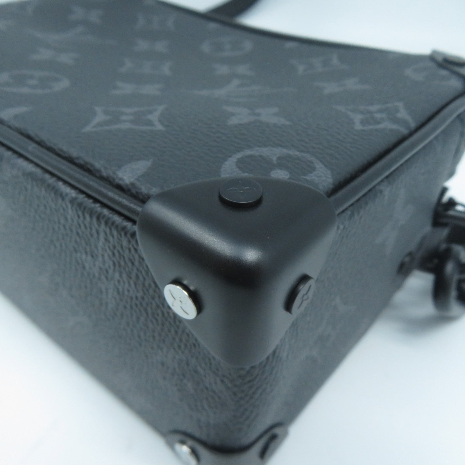 LOUIS VUITTON Monogram Eclipse Mini Soft Trunk銀扣肩背袋黑色