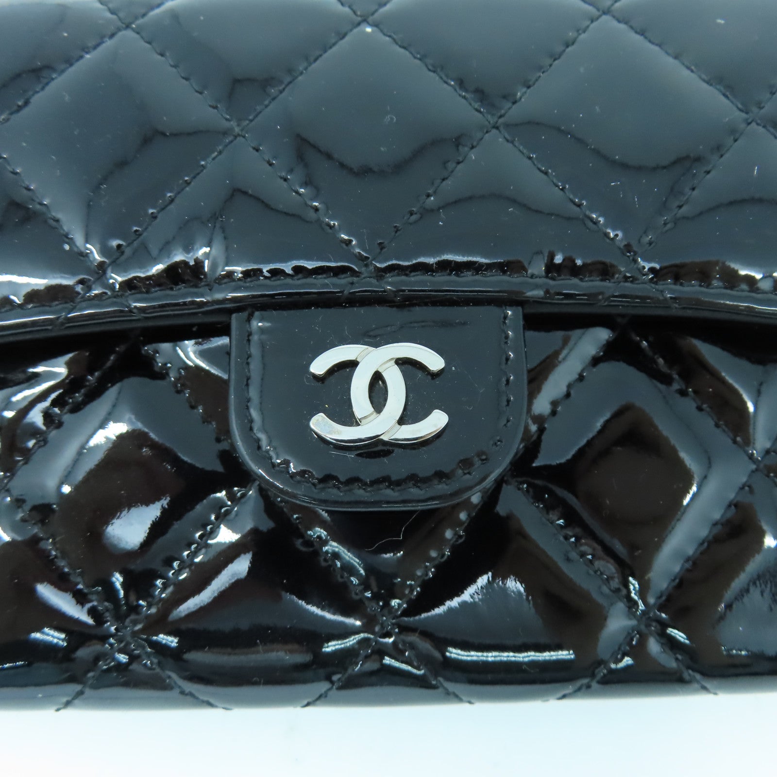 CHANEL 菱格漆皮皮革Wallet銀扣錢包黑色