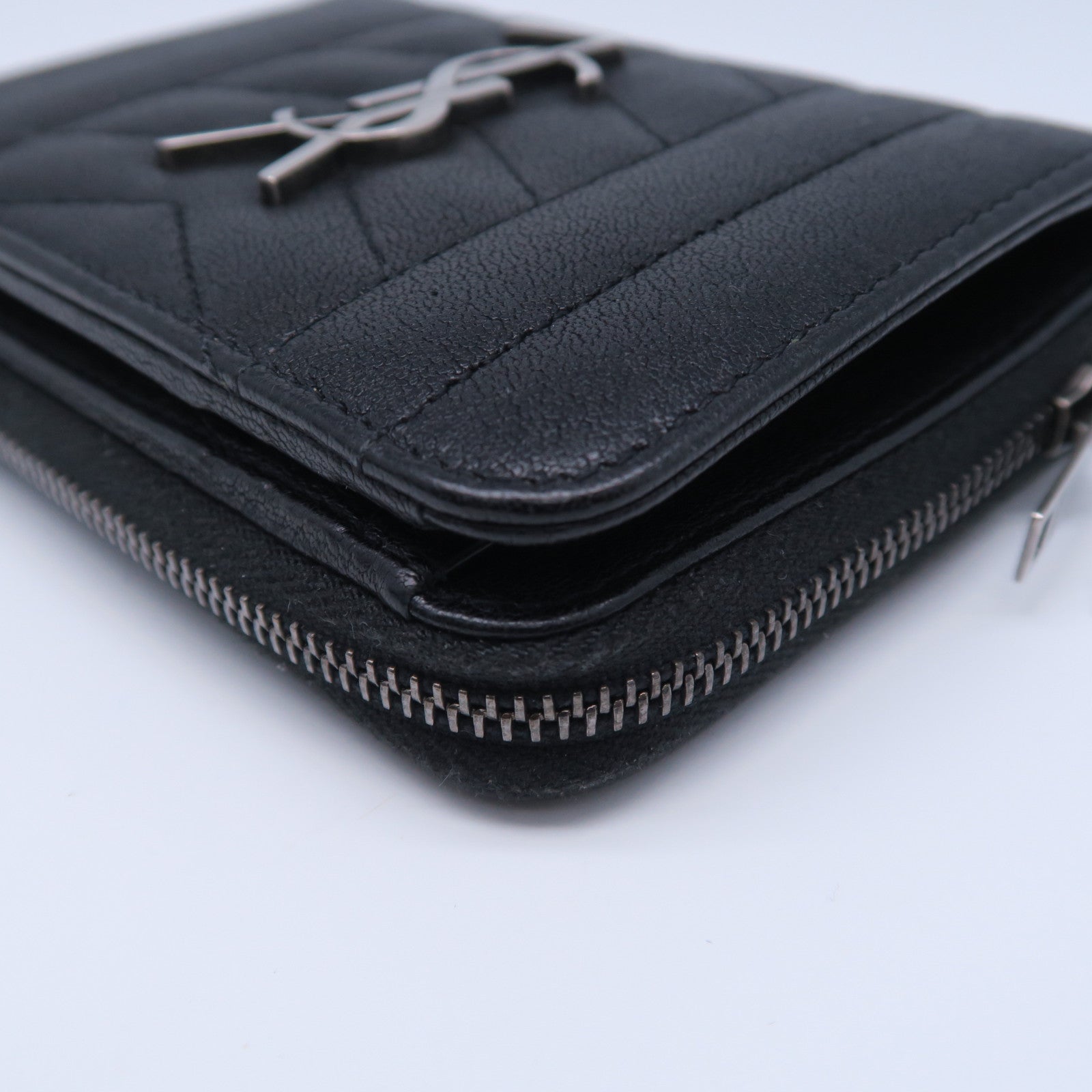 YVES SAINT LAURENT 牛皮皮革Wallet銀扣錢包黑色