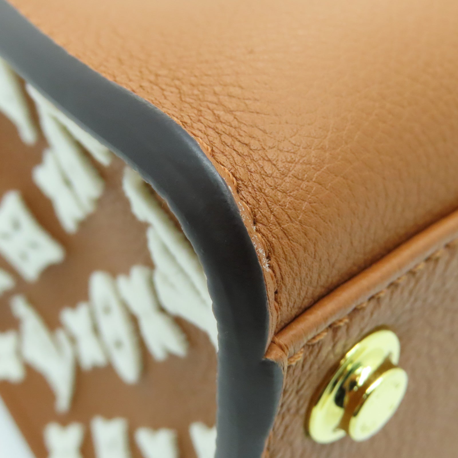 LOUIS VUITTON 牛皮皮革On My Side MM金扣肩背袋啡色