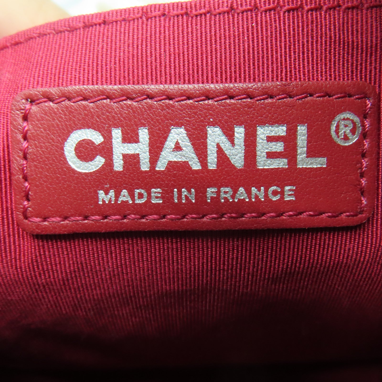 CHANEL 菱格牛皮皮革Chain Shoulder Bag銀扣鏈帶肩背袋黑色/白色