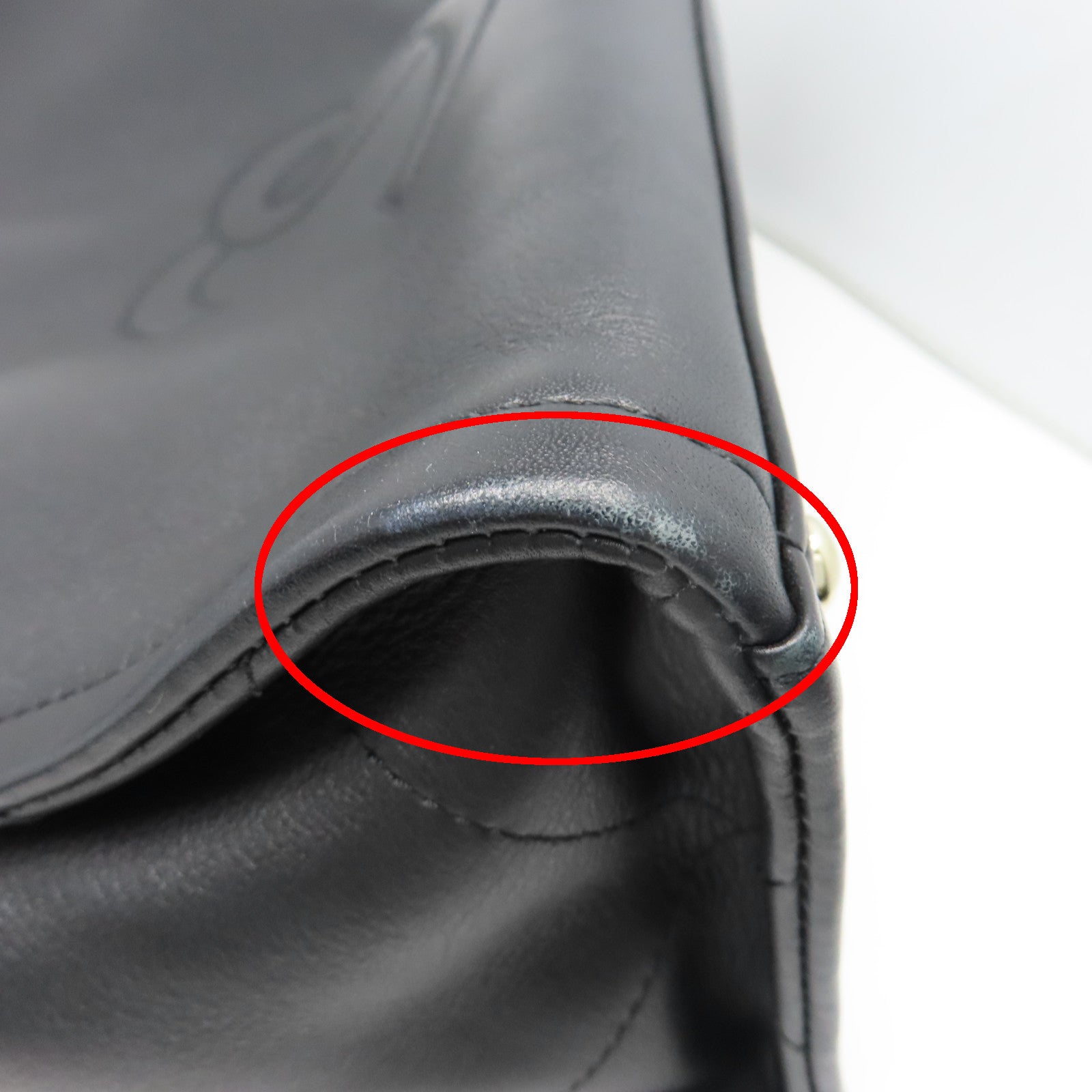 CHANEL 羊皮皮革Totebag金扣链带手挽肩背两用袋黑色