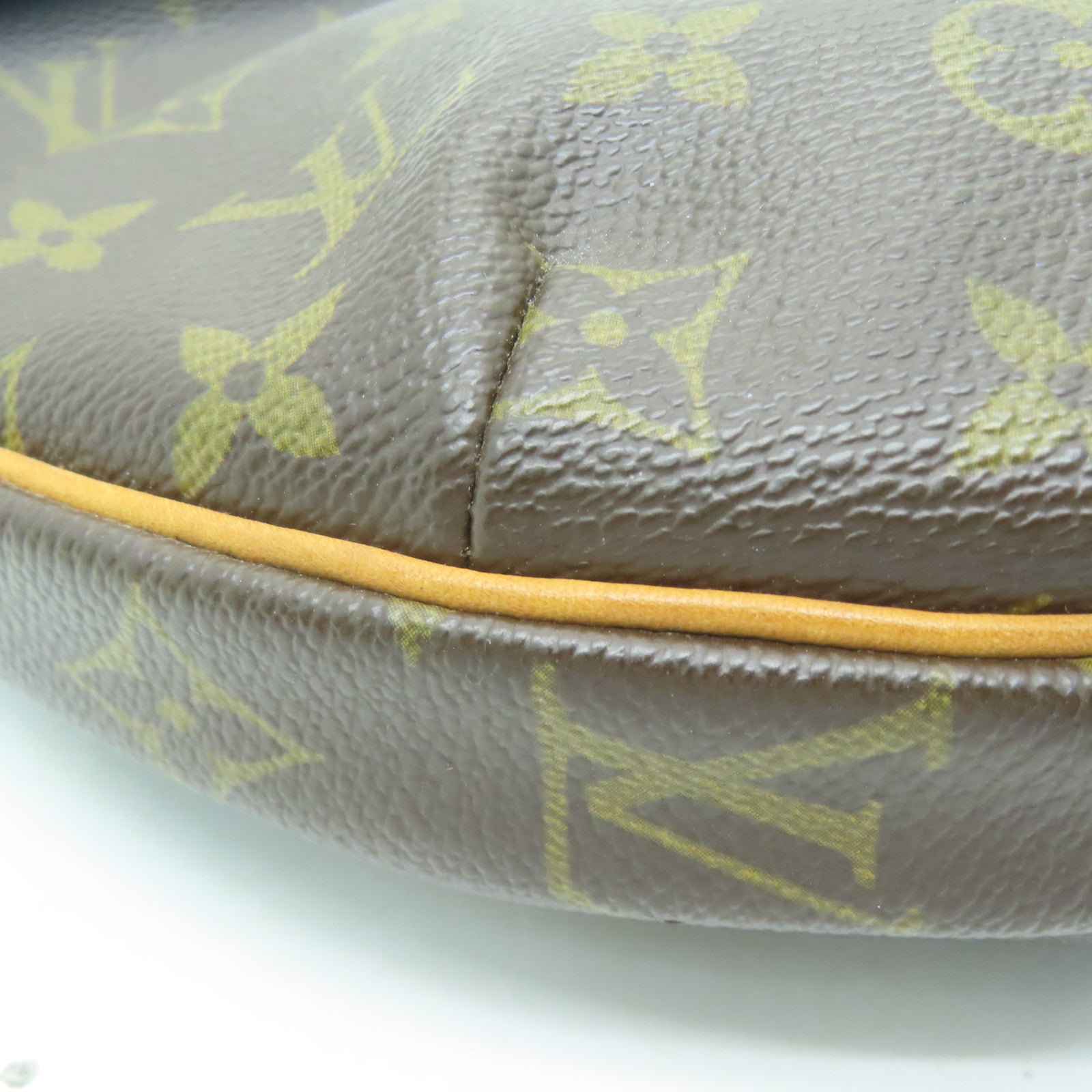 LOUIS VUITTON Monogram Croissant MM金扣手挽肩背两用袋啡色