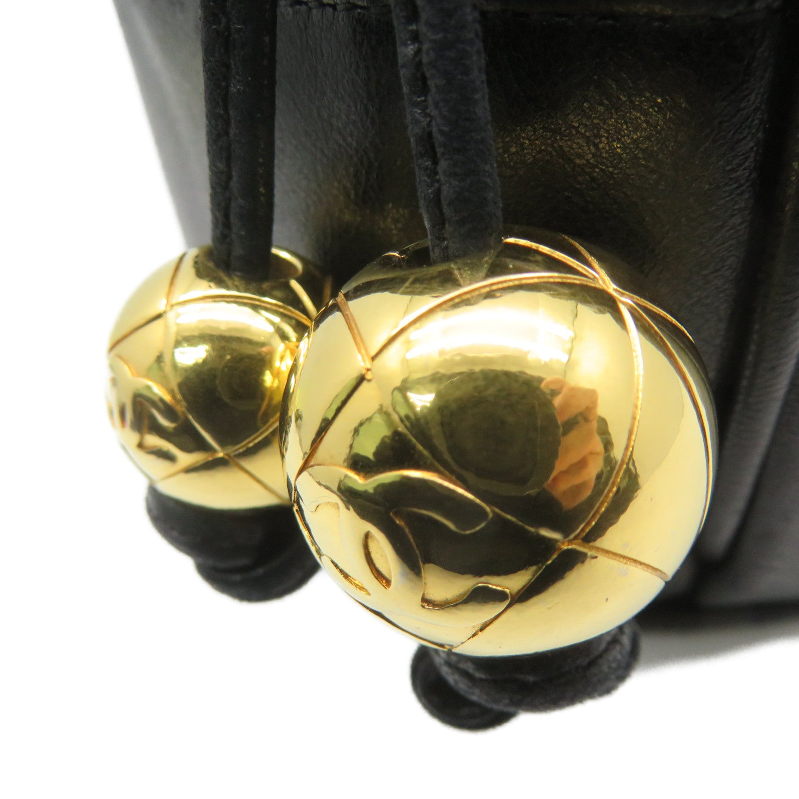 CHANEL [Sharp Reduction Offer] Sheepskin Leather Vintage Timeless Bucket Bag Gold Buckle Shoulder Bag Black