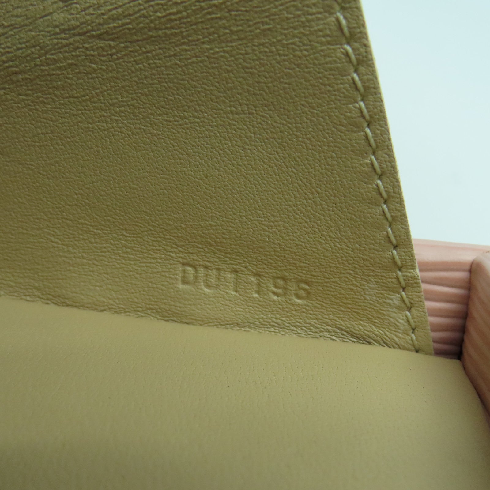 LOUIS VUITTON Epi Petite Malle金扣肩背袋黑色/粉紅色