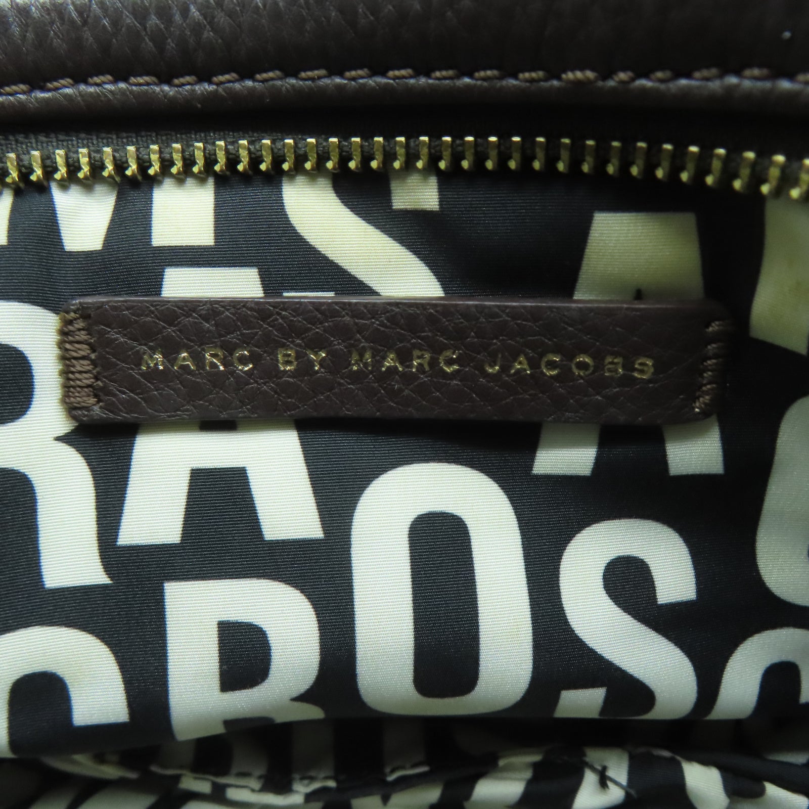 MARC BY MARC JACOBS 【激減優惠】牛皮皮革Shoulder Bag金扣肩背袋啡色