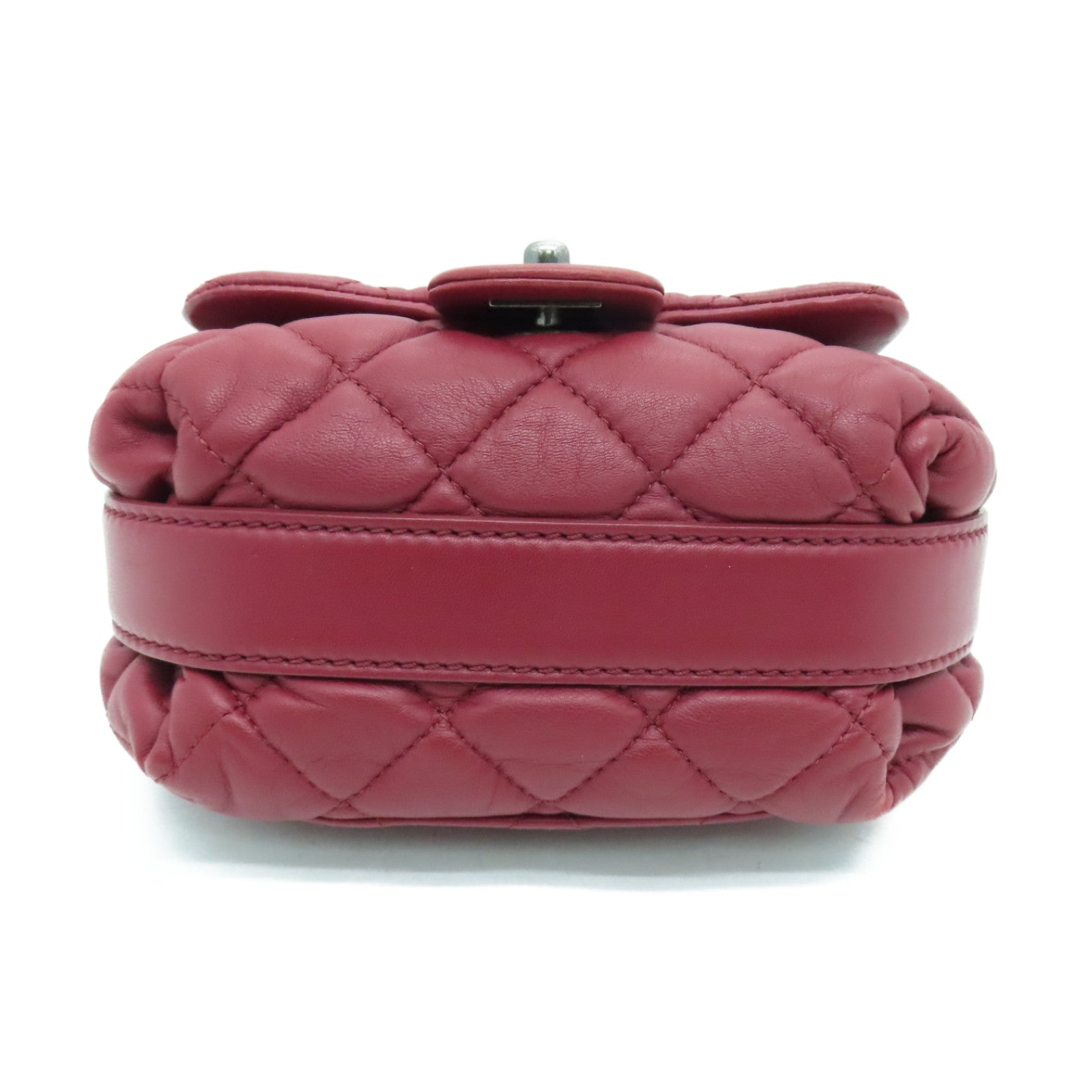 CHANEL Lingge cowhide leather Chain Shoulder Bag silver buckle chain shoulder bag red