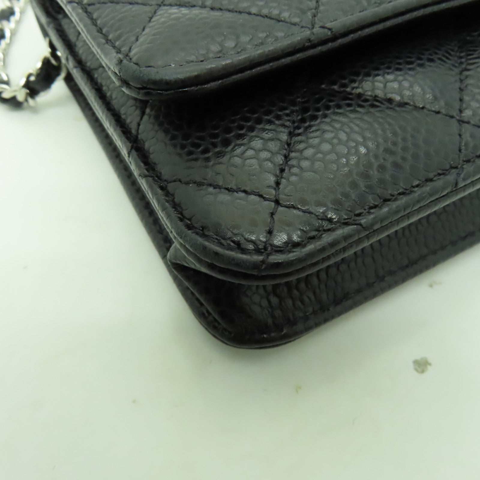 CHANEL 菱格Caviar皮革WOC銀扣鏈帶肩背袋黑色