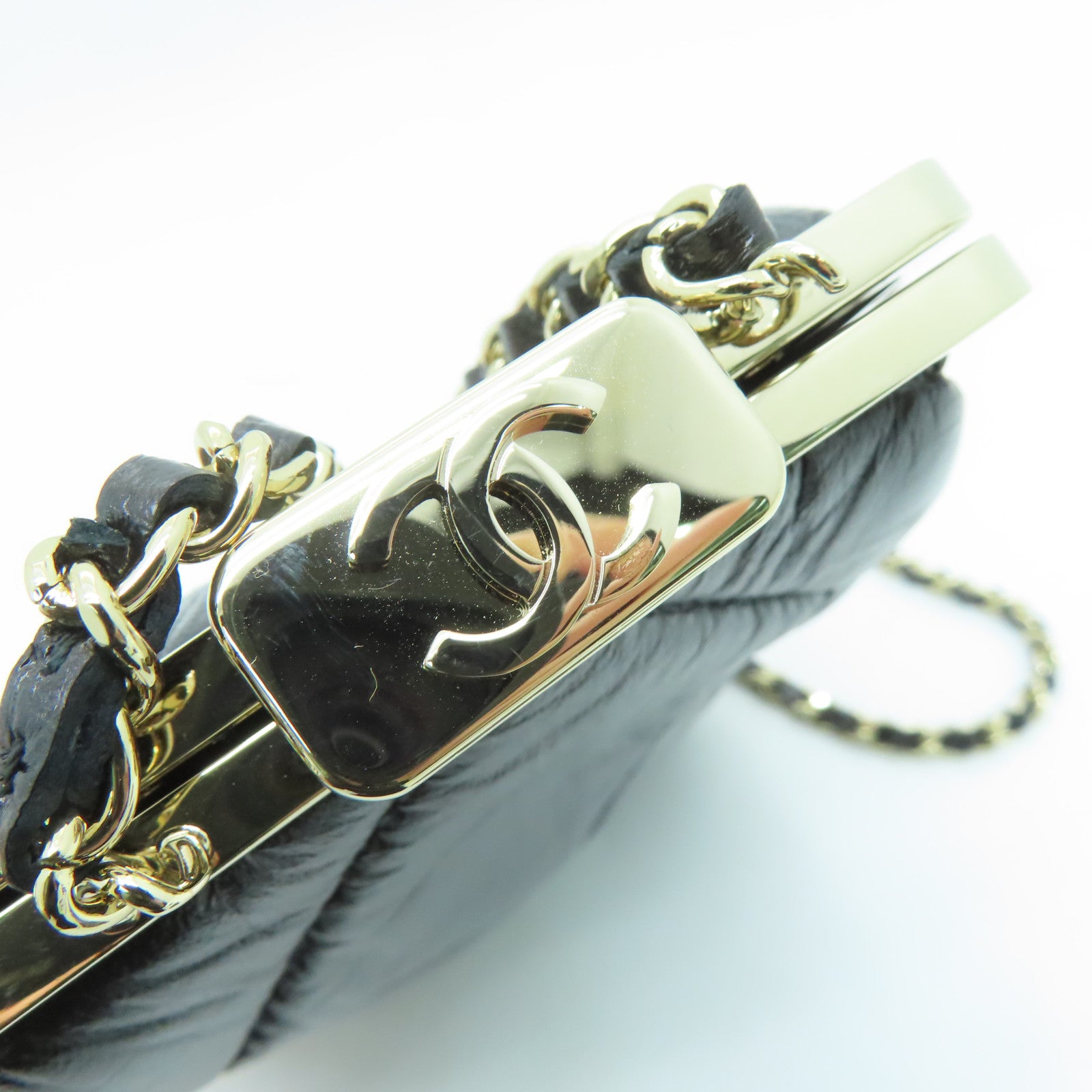 CHANEL rhombic cowhide leather Chain Shoulder Bag gold buckle chain shoulder bag black