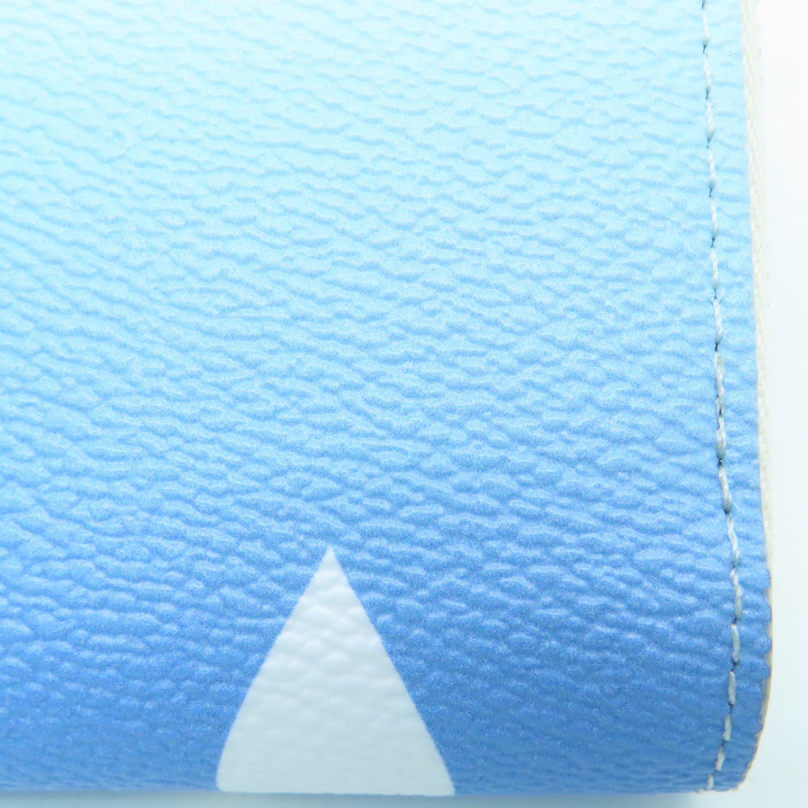 LOUIS VUITTON 【激減優惠】Monogram Giant by the pool Wallet金扣錢包藍色