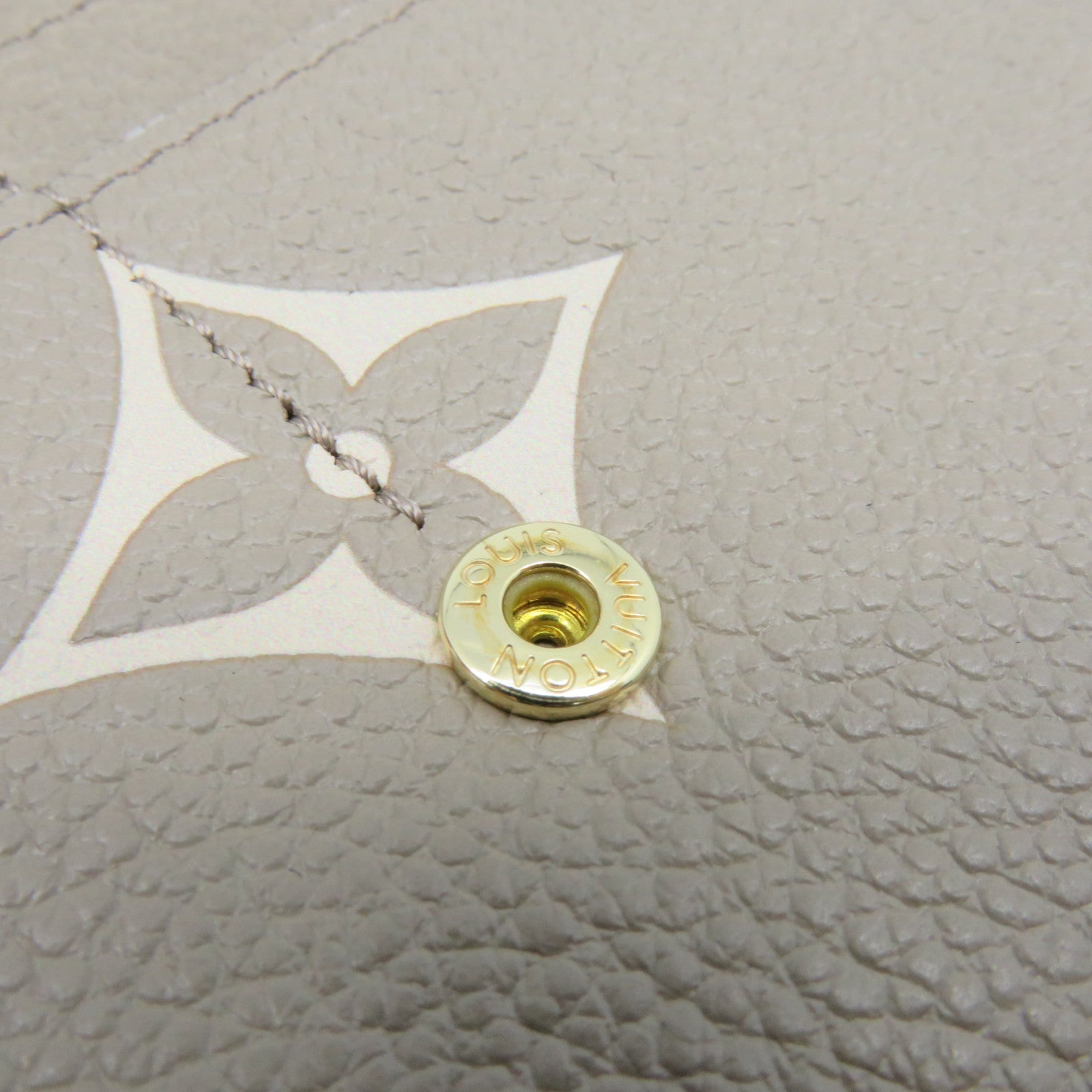 LOUIS VUITTON Mono Empreinte Sarah Wallet長錢包新杏色