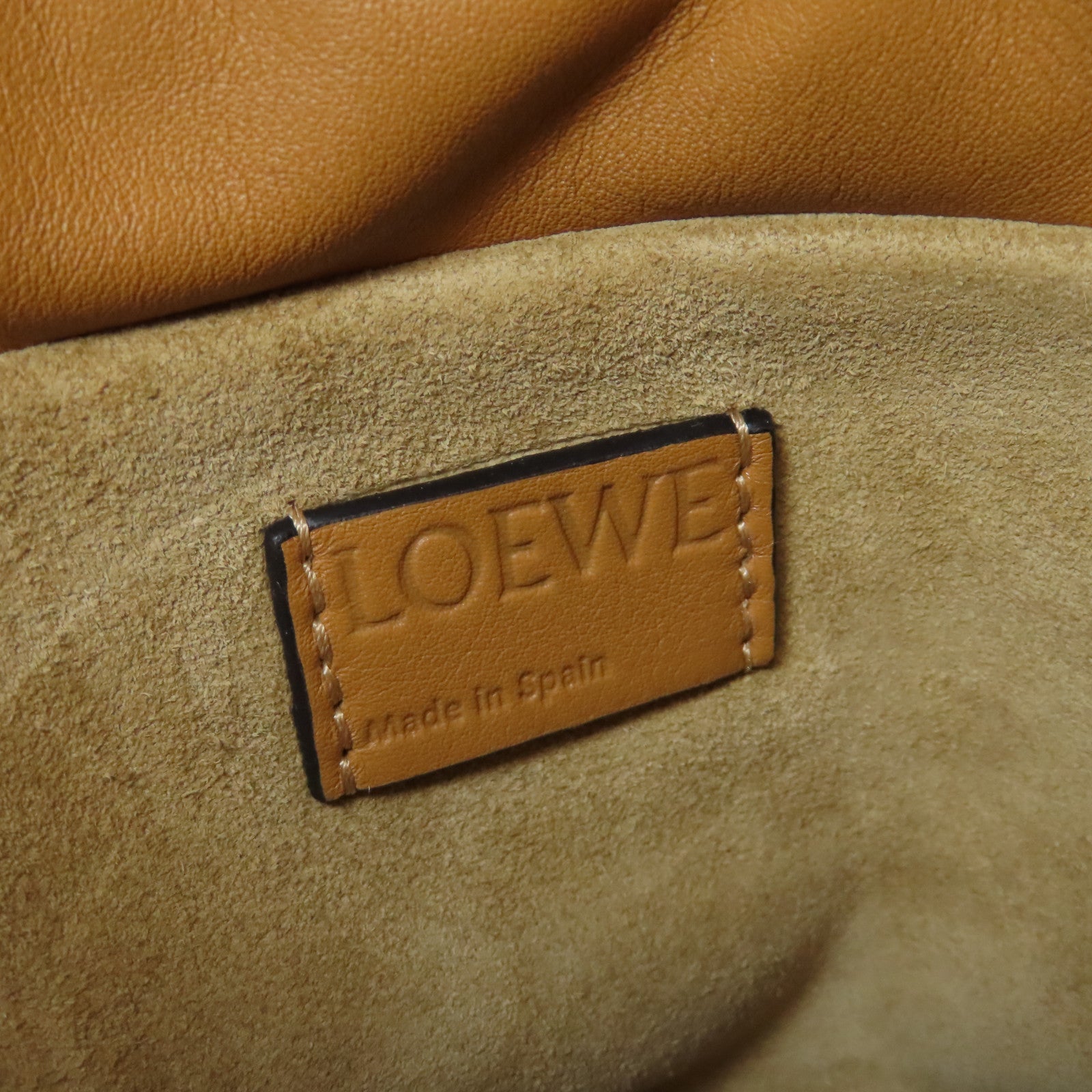 LOEWE 牛皮皮革Flamenco肩背袋啡色