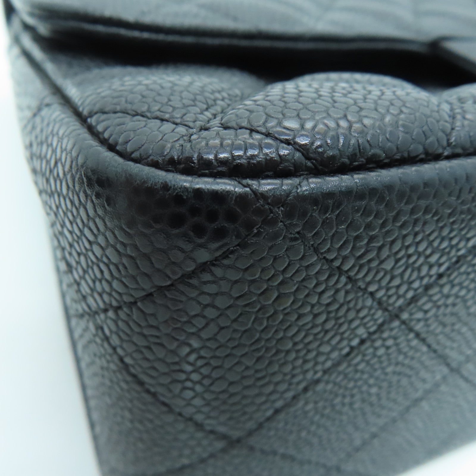CHANEL 菱格Caviar皮革Classic Chain Shoulder Bag银扣链带肩背袋黑色