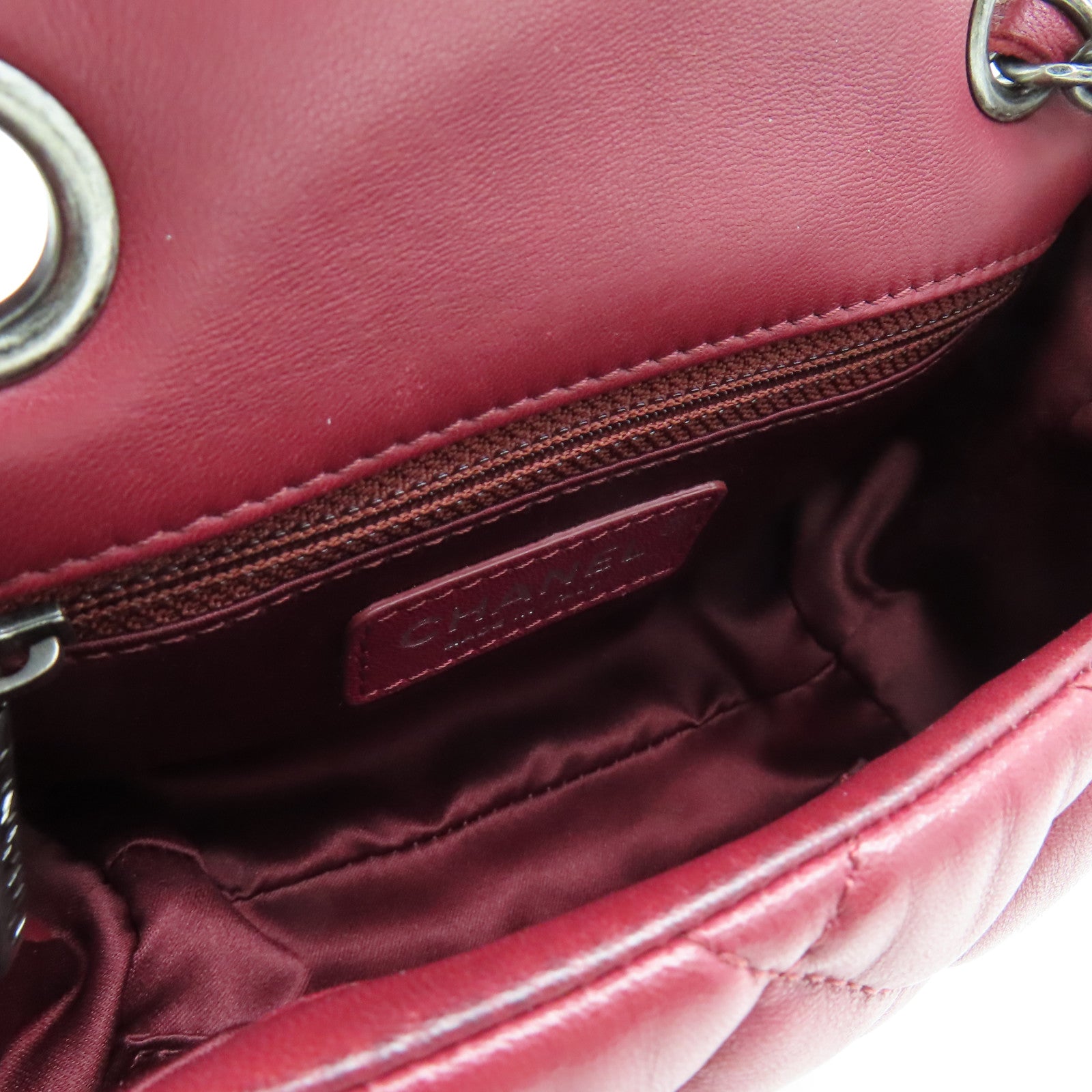 CHANEL Lingge cowhide leather Chain Shoulder Bag silver buckle chain shoulder bag red
