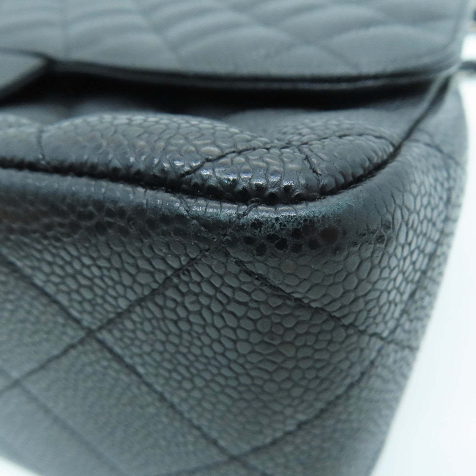 CHANEL 菱格Caviar皮革Classic Chain Shoulder Bag银扣链带肩背袋黑色