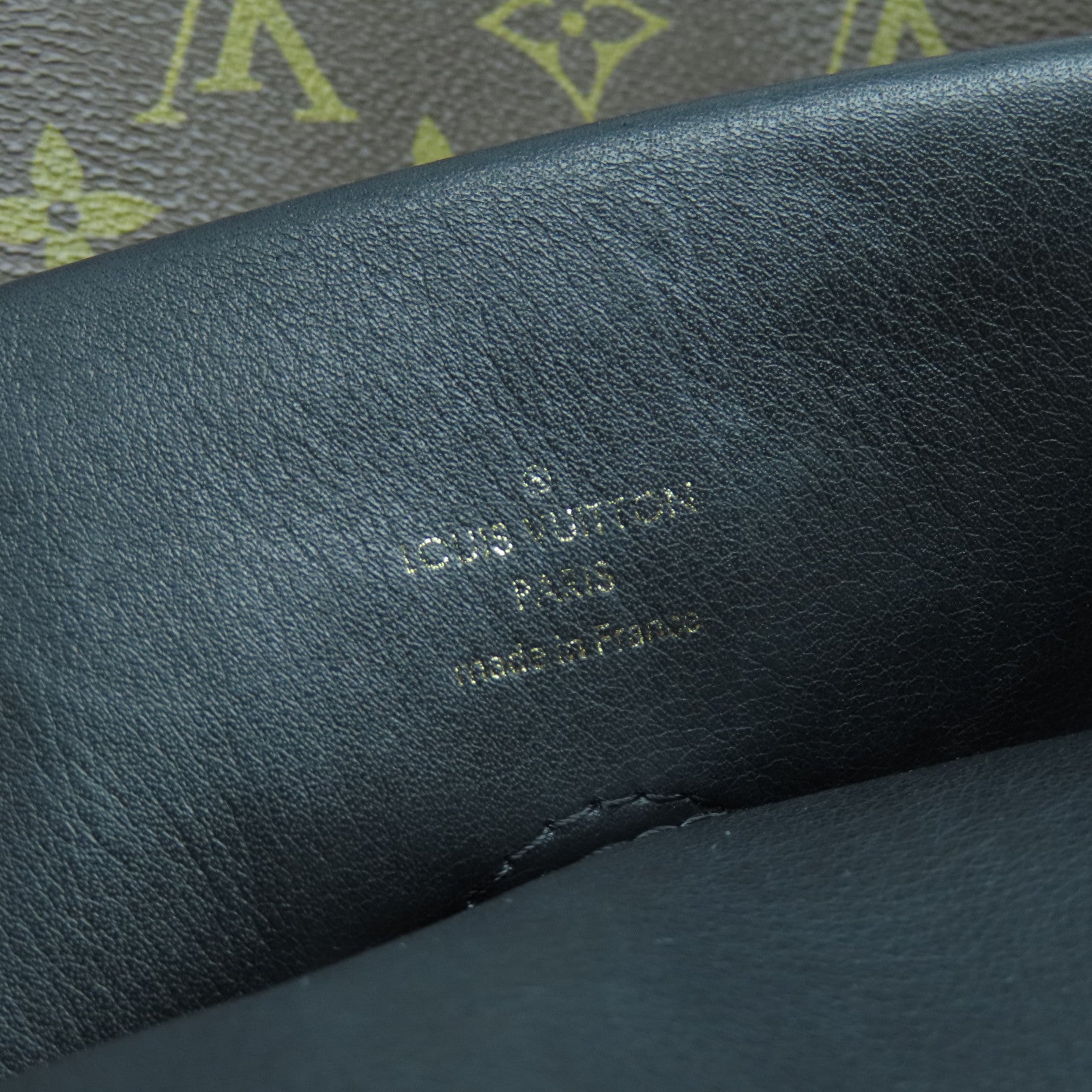 LOUIS VUITTON Monogram Tuileries金扣肩背袋棕色/黑色/红色