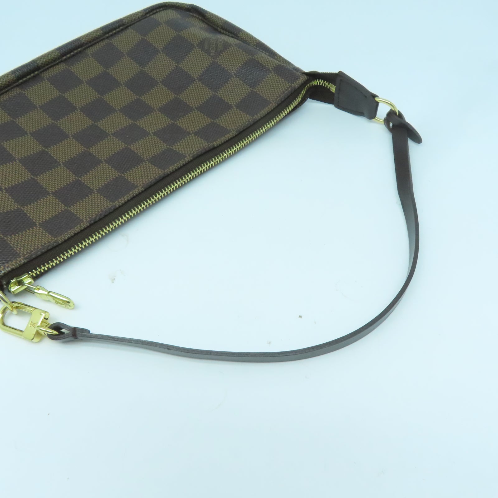 LOUIS VUITTON Damier Pochette Accessories金扣手拿包啡色