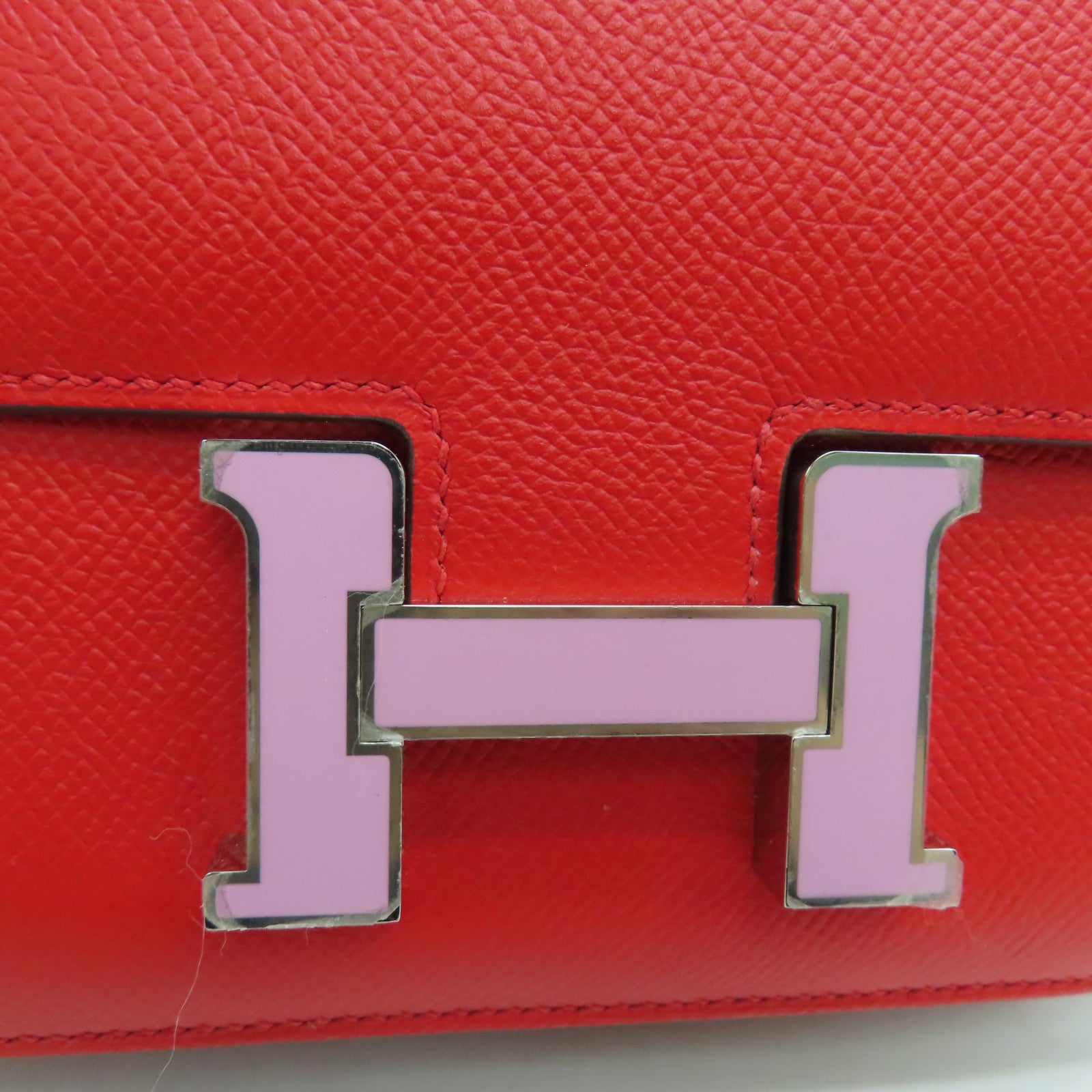 HERMES Epsom皮革Constance Mini银扣肩背袋爱心红/锦葵紫