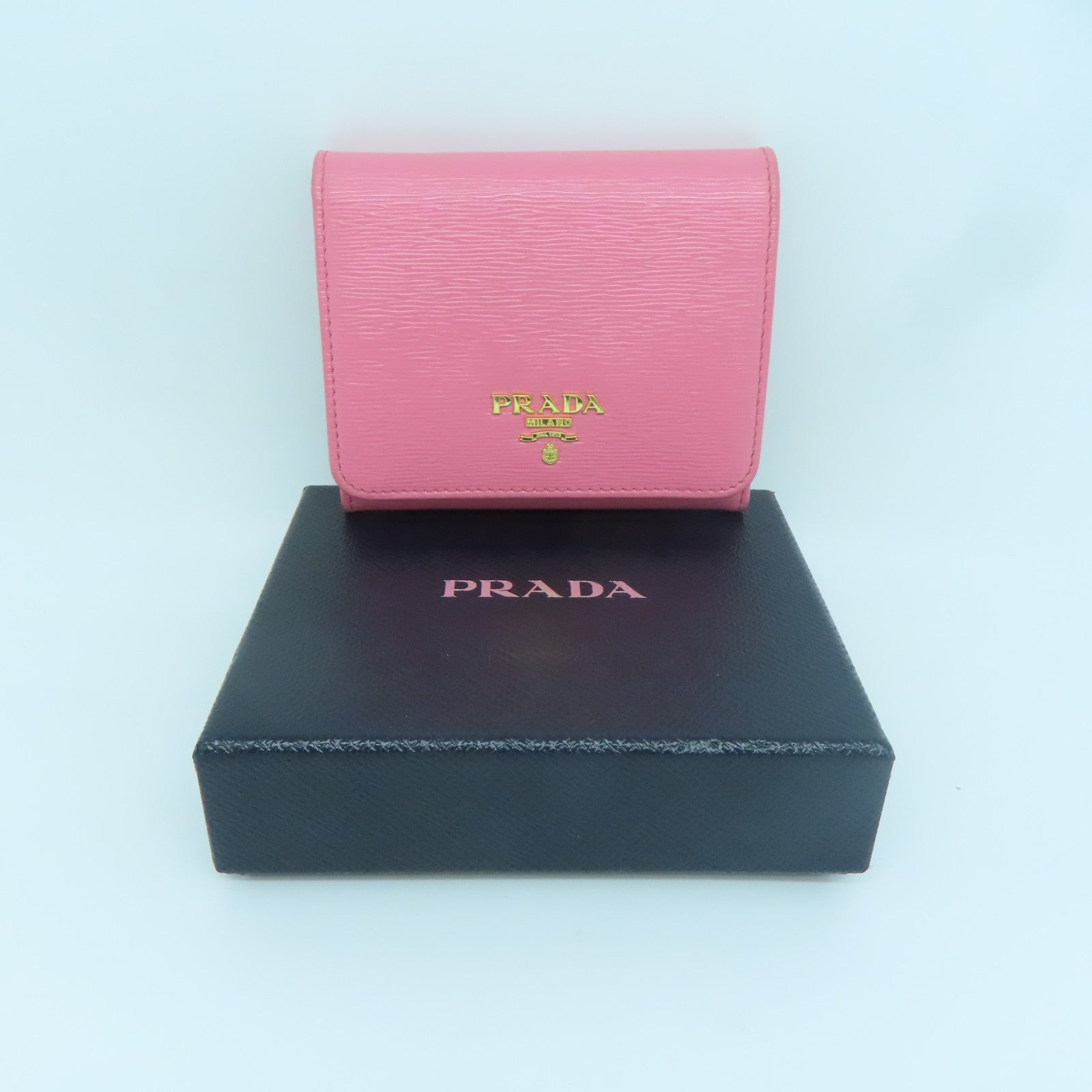 PRADA Saffiano皮革Wallet金扣錢包粉紅色