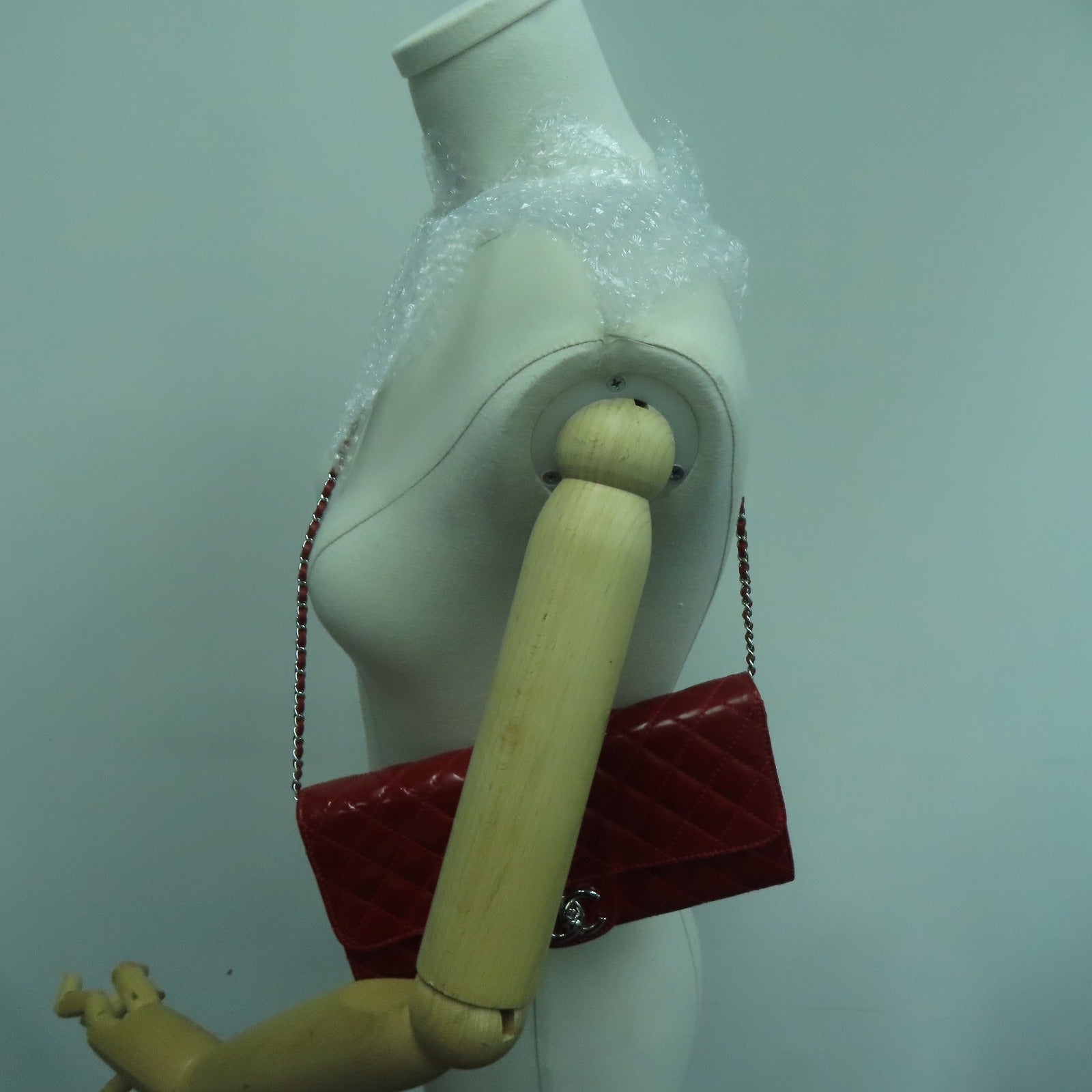 CHANEL 菱格漆皮皮革Chain Shoulder Bag银扣肩背袋红色