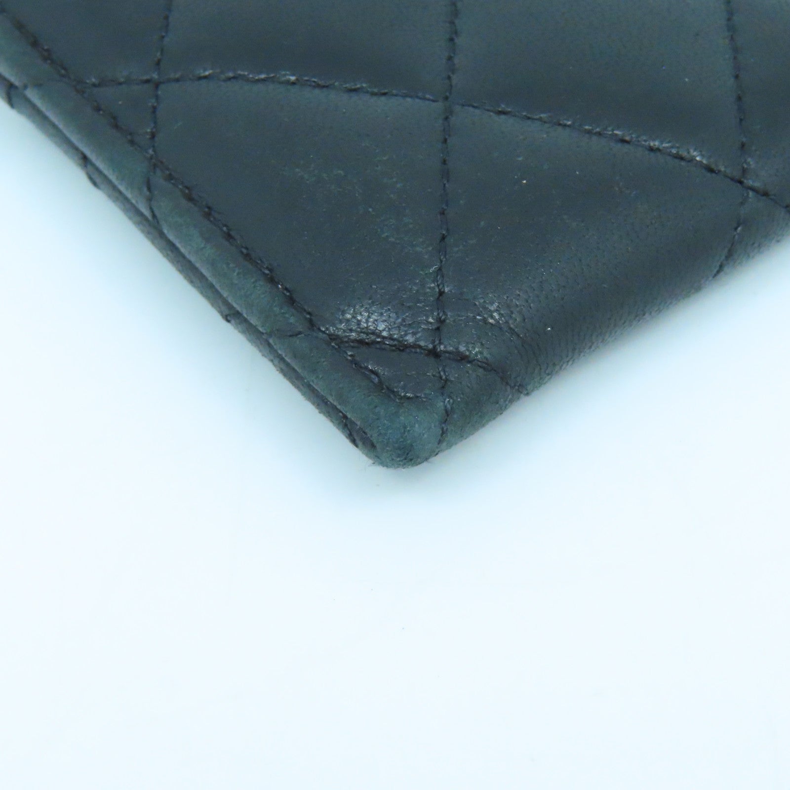 CHANEL Rhombus Sheepskin Leather Card Case Gold Buckle Card Holder Black