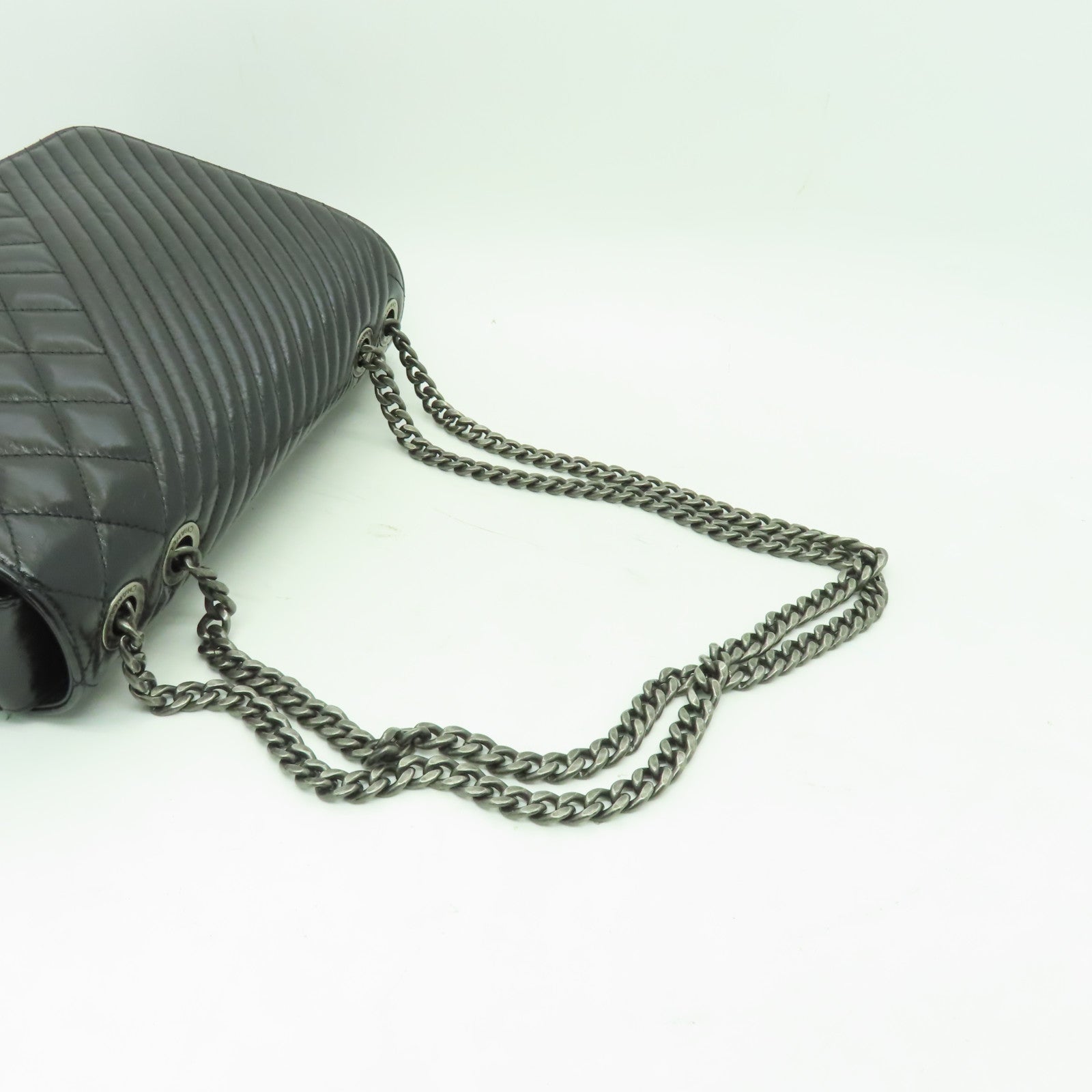 CHANEL 牛皮皮革Chain Shoulder銀扣肩背袋黑色