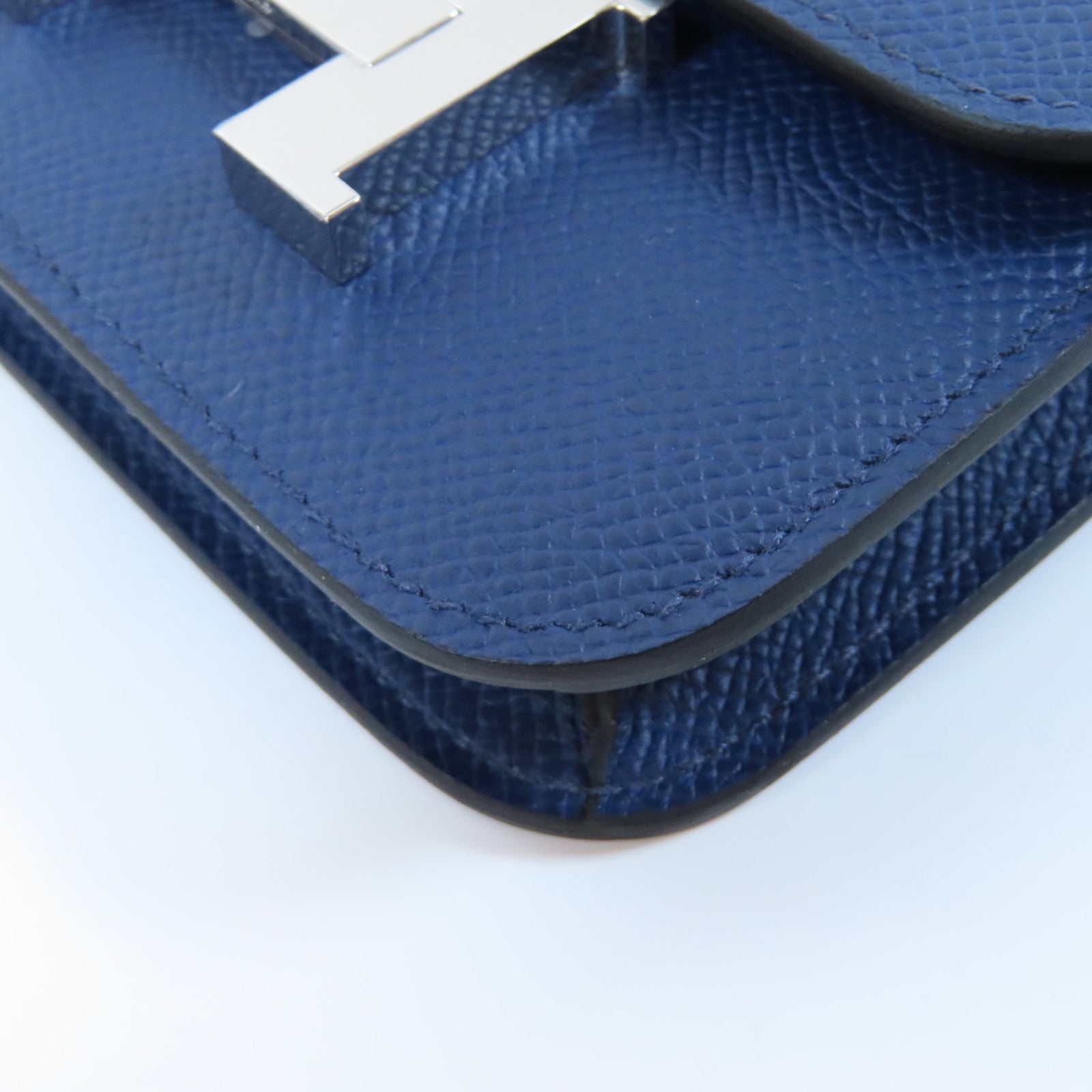 HERMES Epsom皮革Constance Slim銀扣錢包藍色