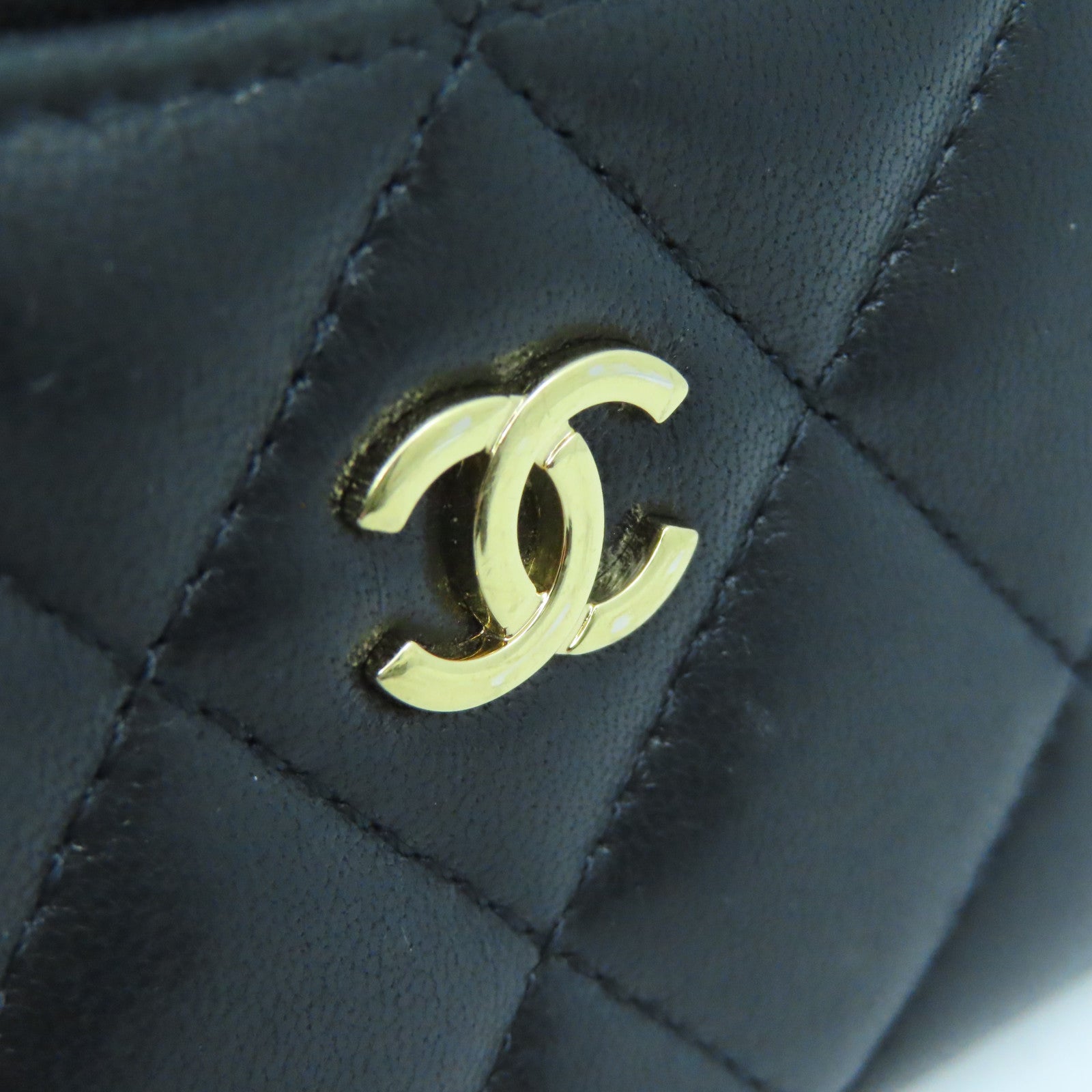 CHANEL Rhombus Sheepskin Leather Card Case Gold Buckle Card Holder Black