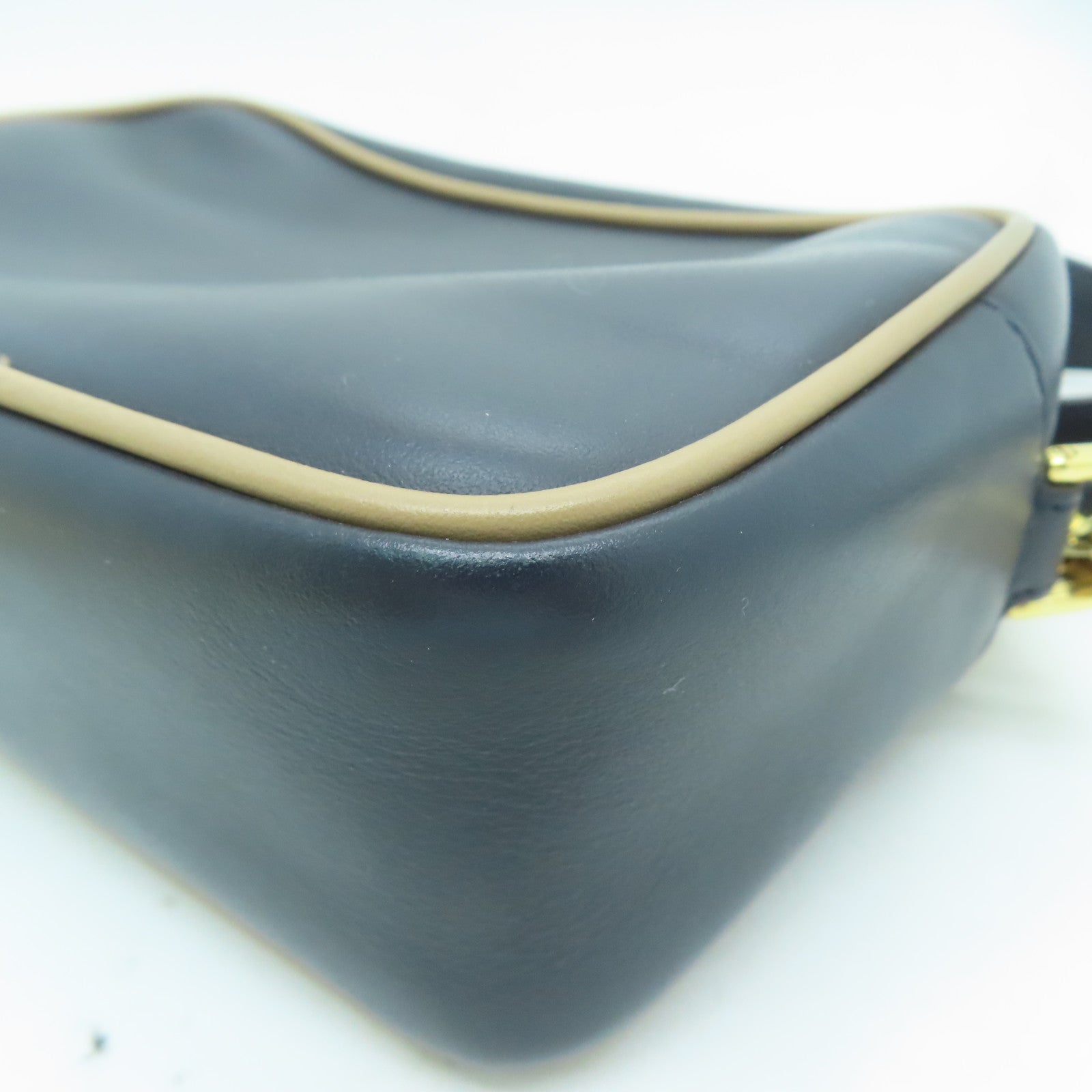 FENDI 牛皮皮革Shoulder Bag金扣肩背袋黑色/啡色