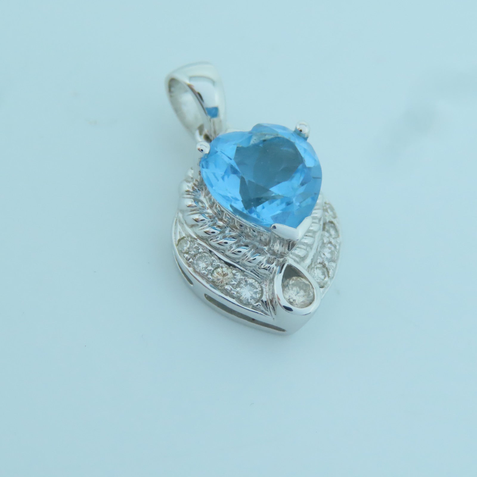 JEWELRY 18K白金Topaz Pendant 0.051ct钻石/3.08ct托帕石吊坠蓝色