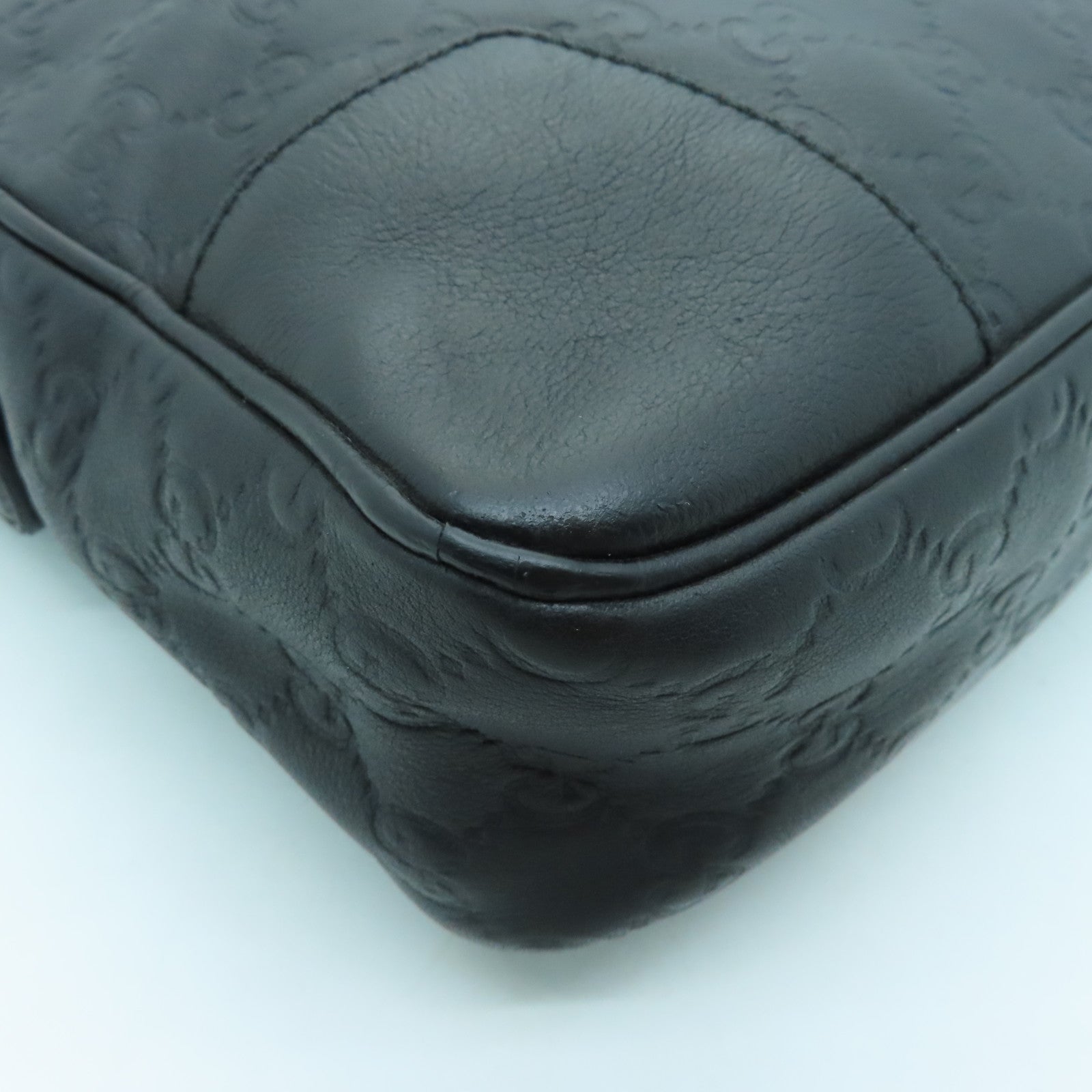 GUCCI Leather GG Messenger Silver Buckle Shoulder Bag Black