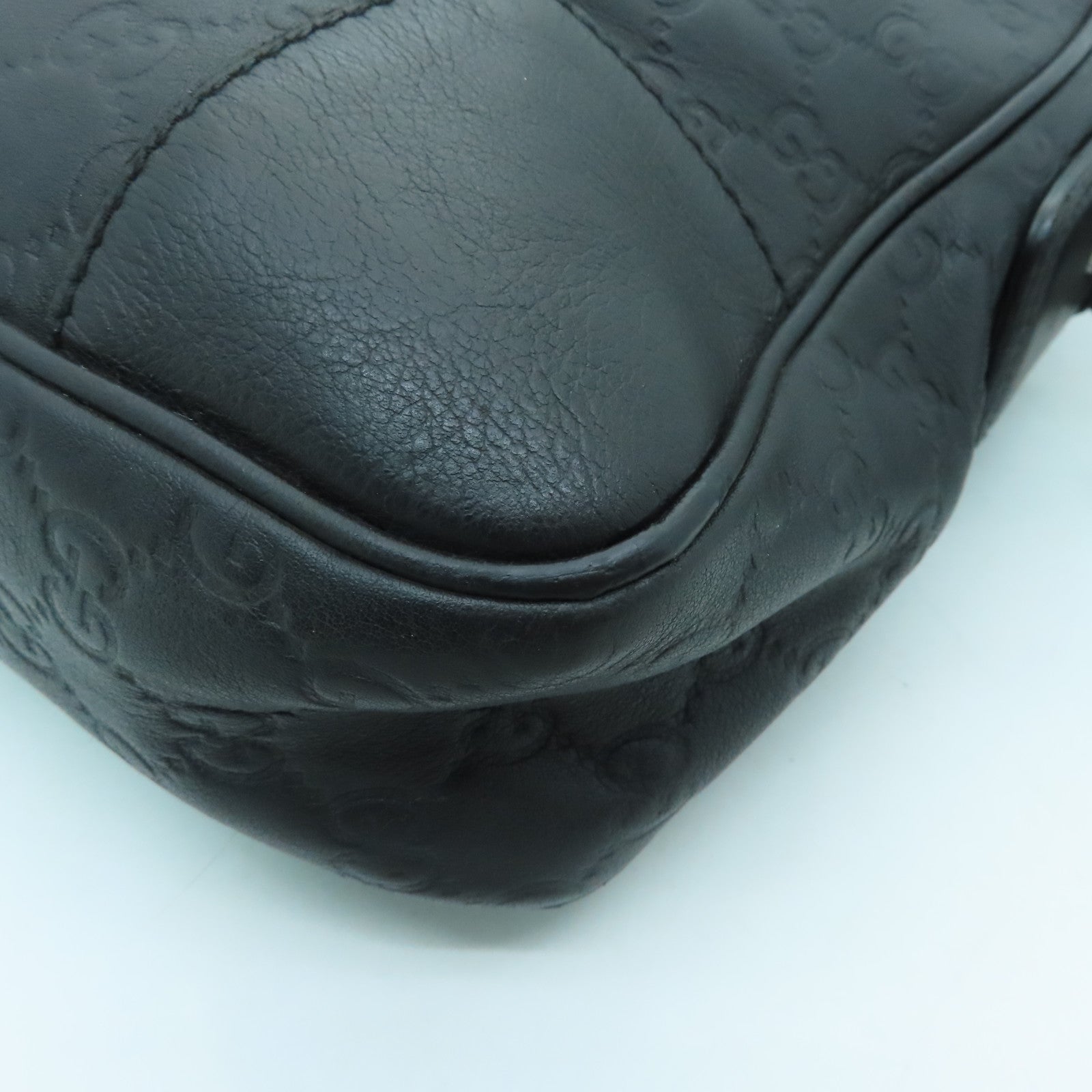 GUCCI Leather GG Messenger Silver Buckle Shoulder Bag Black