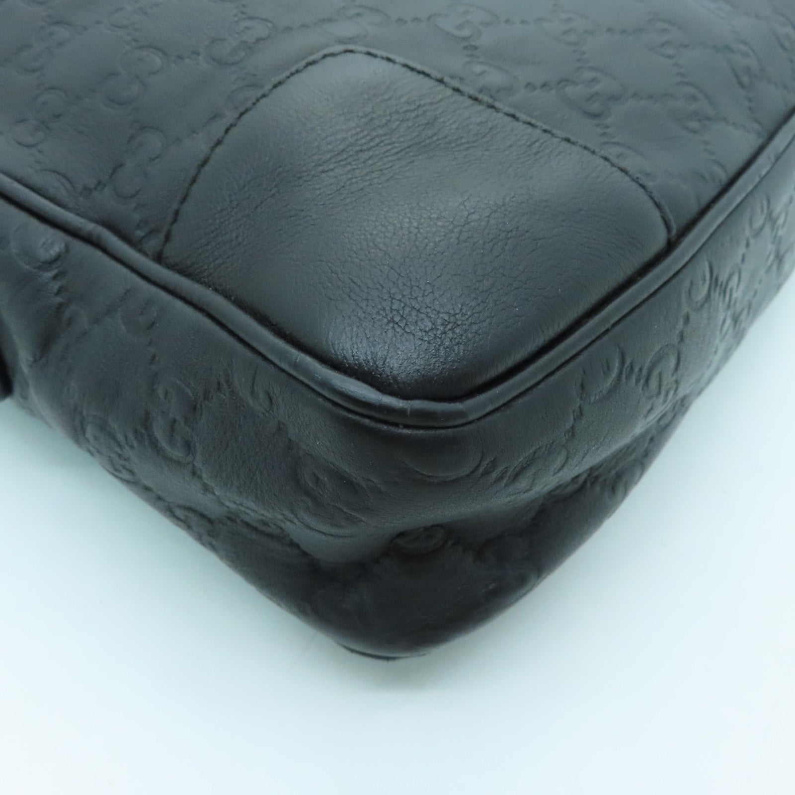 GUCCI Leather GG Messenger Silver Buckle Shoulder Bag Black
