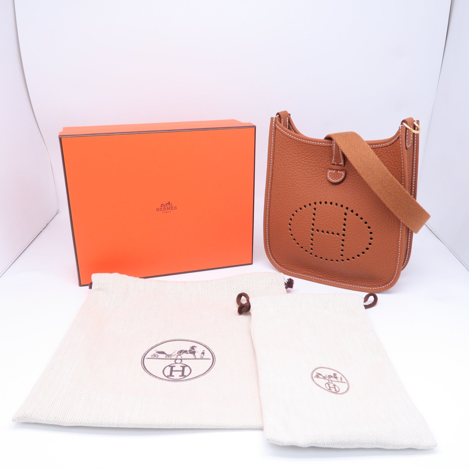 HERMES Clemence皮革Evelyne TPM金扣肩背袋棕色
